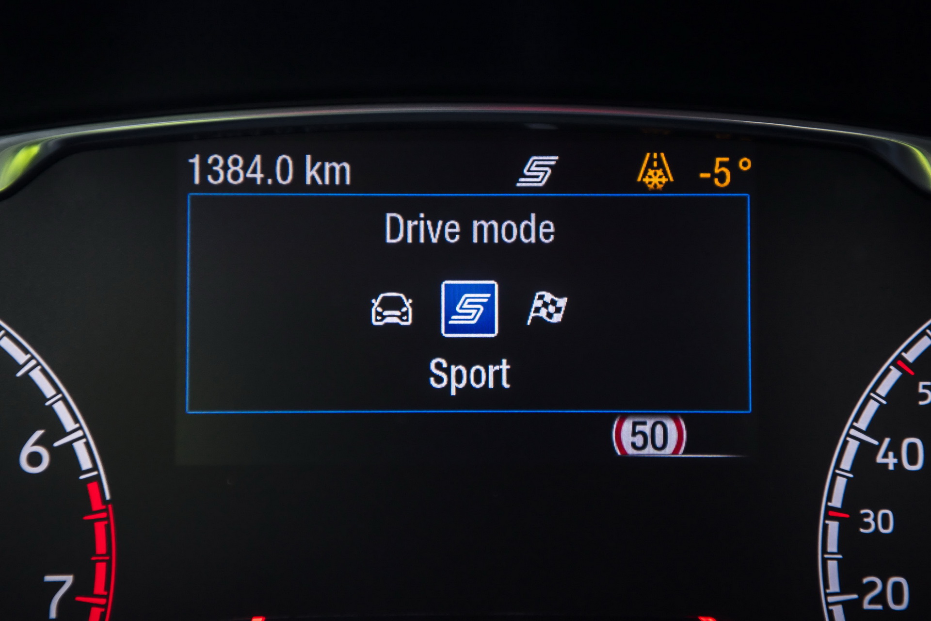 FORD_2018_FIESTA_ST__06 Hot New 2018 Ford Fiesta ST To Be Offered With LSD And Launch Control