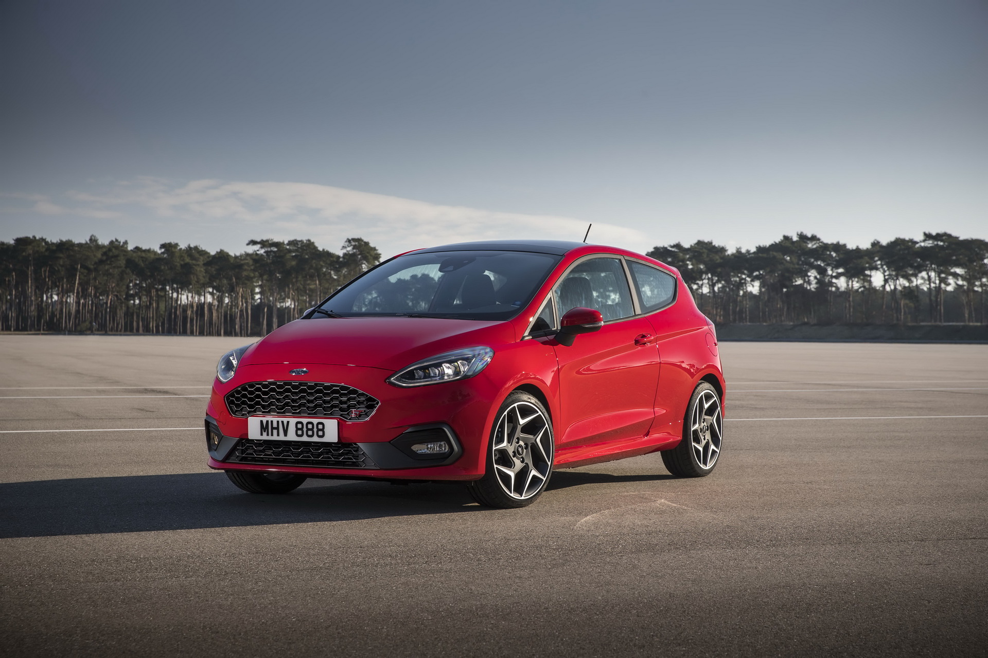FORD_2018_FIESTA_ST__12 Hot New 2018 Ford Fiesta ST To Be Offered With LSD And Launch Control