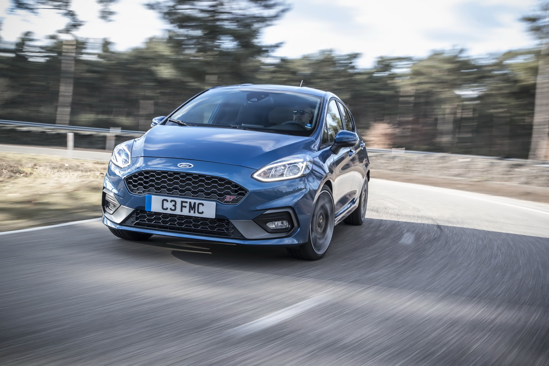 FORD_2018_FIESTA_ST__14 Hot New 2018 Ford Fiesta ST To Be Offered With LSD And Launch Control