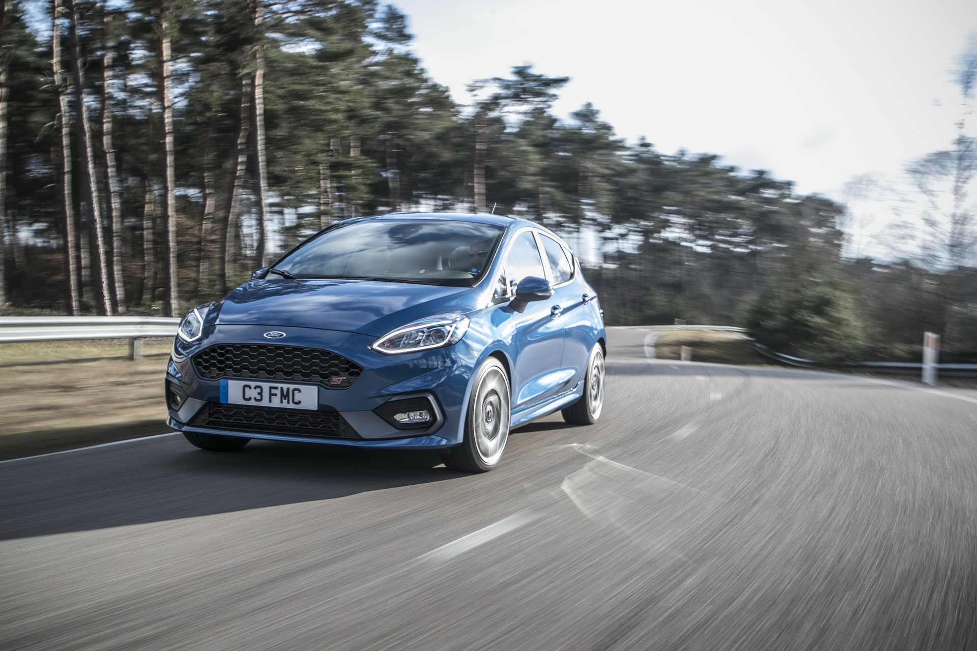 FORD_2018_FIESTA_ST__15 Hot New 2018 Ford Fiesta ST To Be Offered With LSD And Launch Control