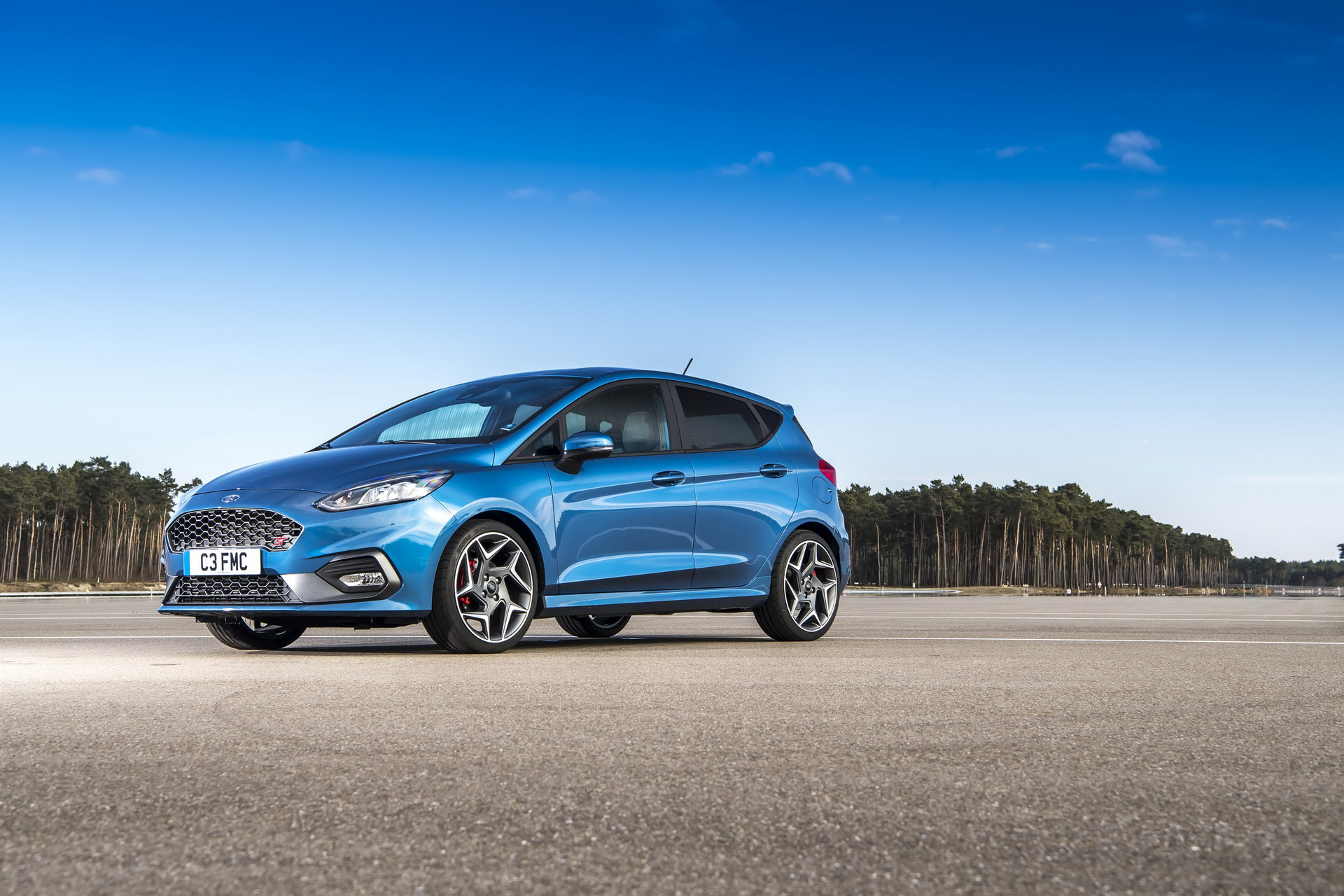 FORD_2018_FIESTA_ST__18 Hot New 2018 Ford Fiesta ST To Be Offered With LSD And Launch Control