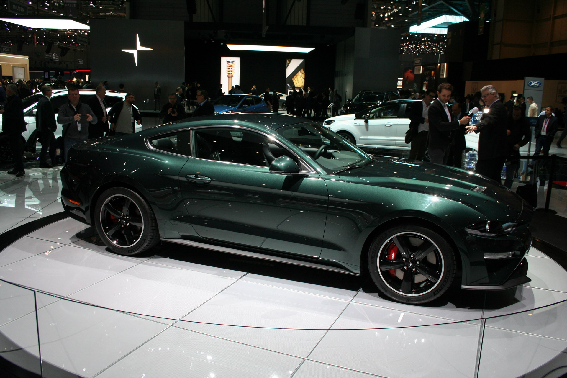 Ford-Mustang-Bullit-4 Ford Mustang Bullitt With 457HP V8 Wears Euro Costume In Geneva