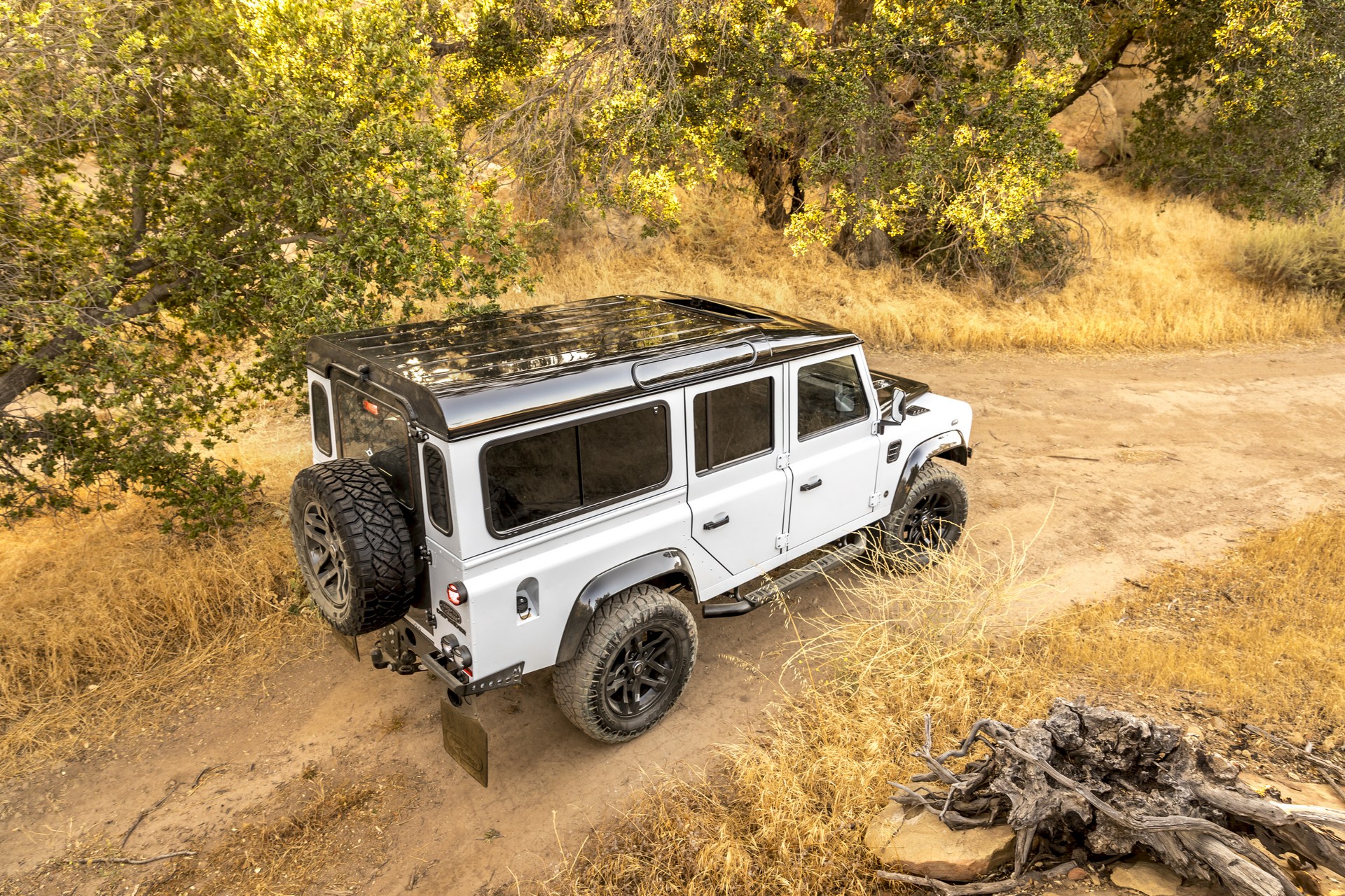 Fusion-Defender-10 Land Rover Defender Gets An LS3 V8 Upgrade From Fusion