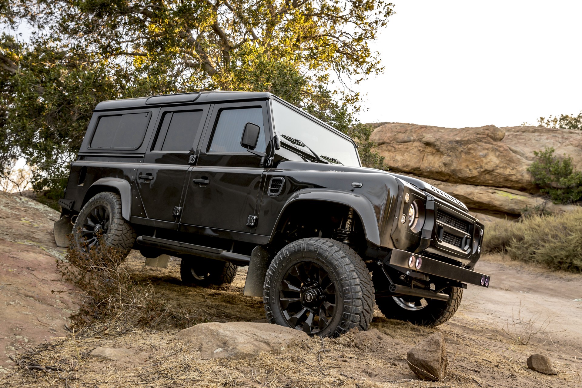 Fusion-Defender-11 Land Rover Defender Gets An LS3 V8 Upgrade From Fusion