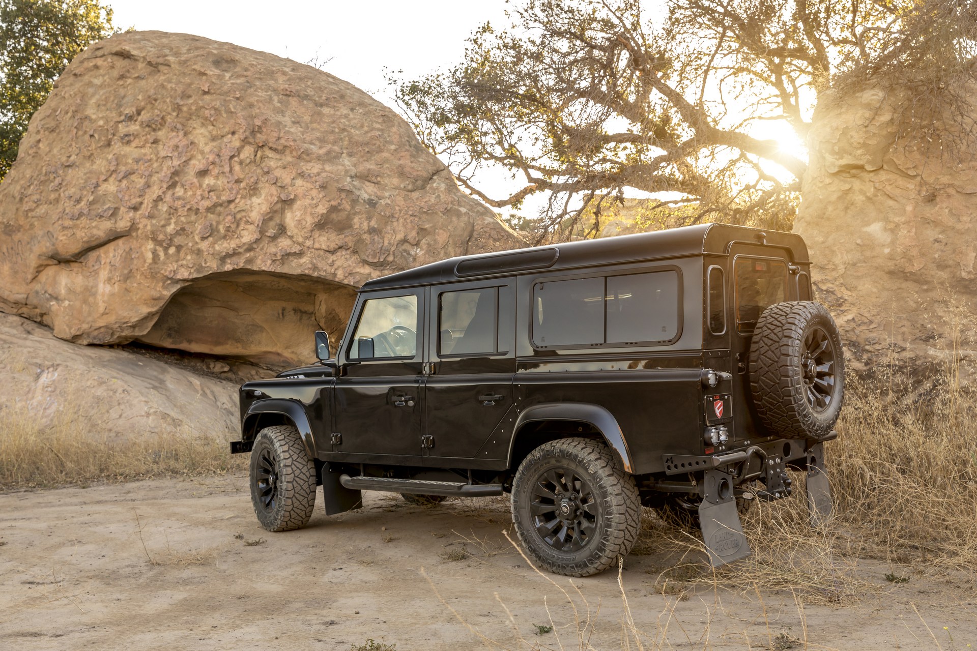 Fusion-Defender-6 Land Rover Defender Gets An LS3 V8 Upgrade From Fusion