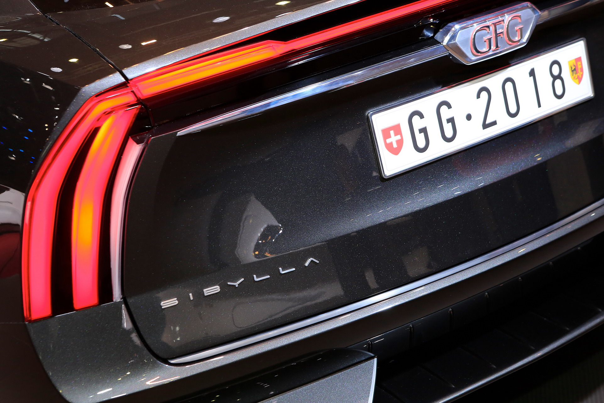 GFG Style Sibylla-10 Giugiaro’s GFG Sibylla EV Concept Makes Gullwing Doors Look Boring