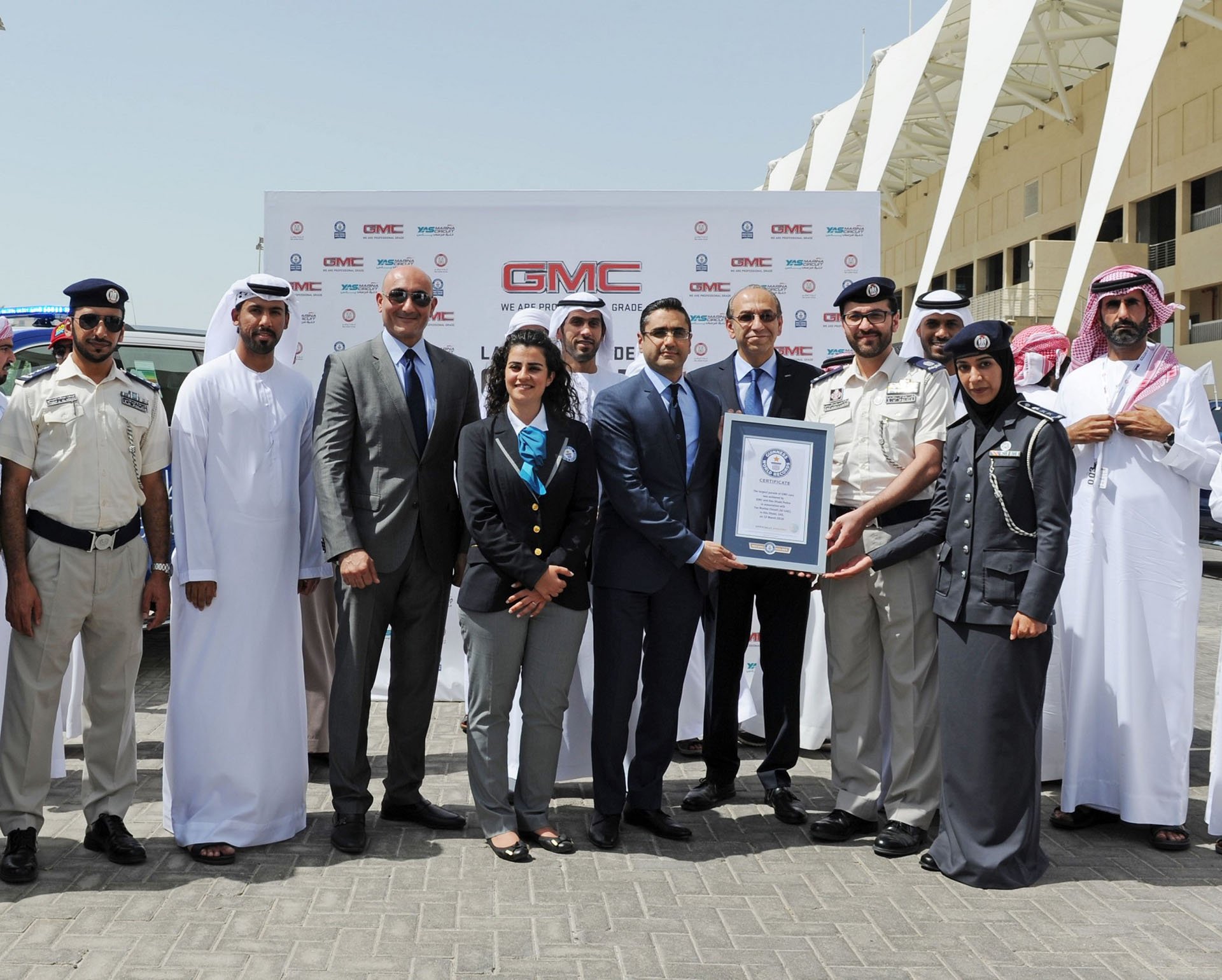 GMC and Abu Dhabi Police receive Guinnes World Records Certifica 191 GMC Trucks Just Held A Record Parade… Guess Where