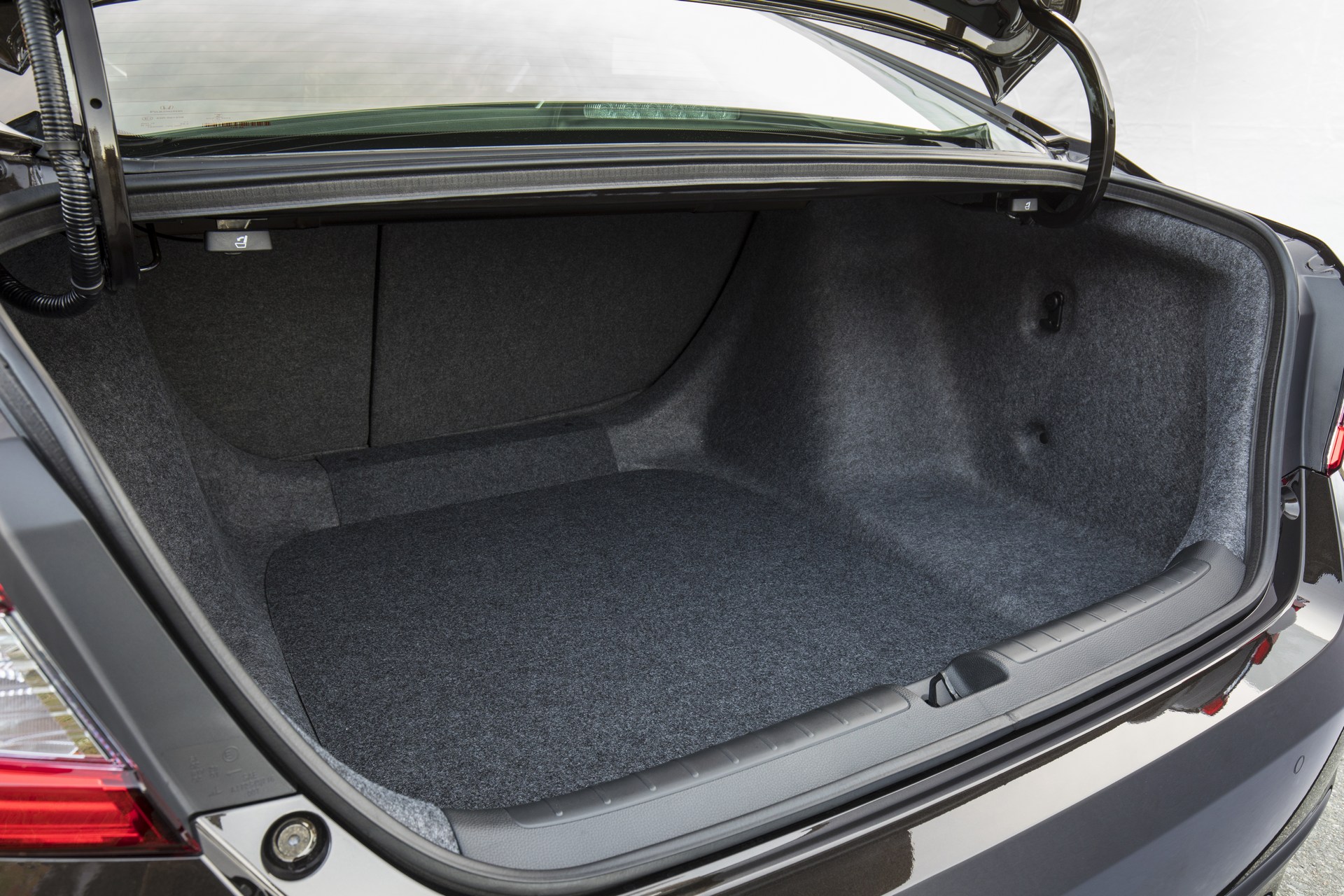 Honda-Accord-Hybrid-15 2018 Honda Accord Hybrid Priced From $25,100