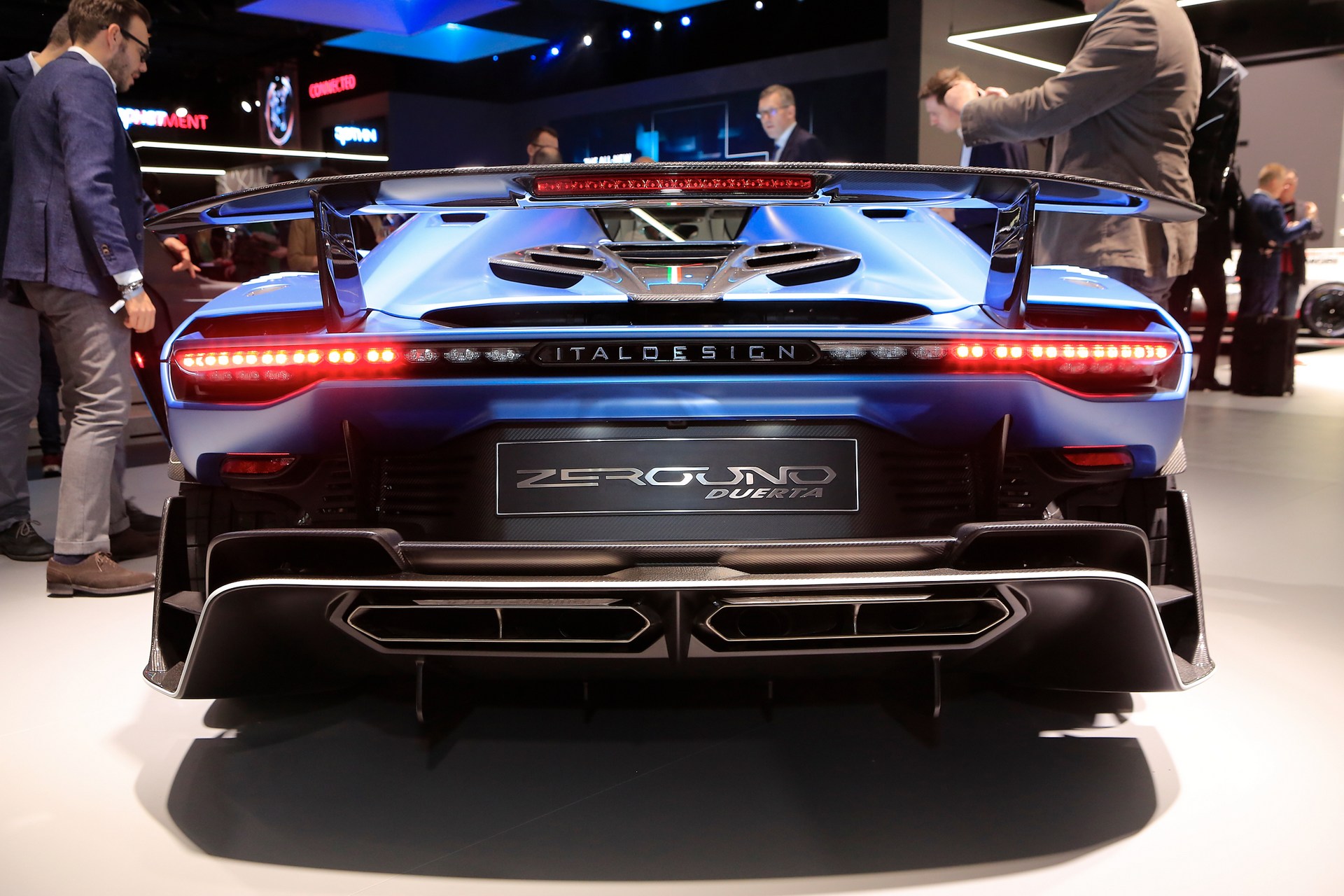 88 Italdesign Zerouno Duerta Goes Topless In Geneva