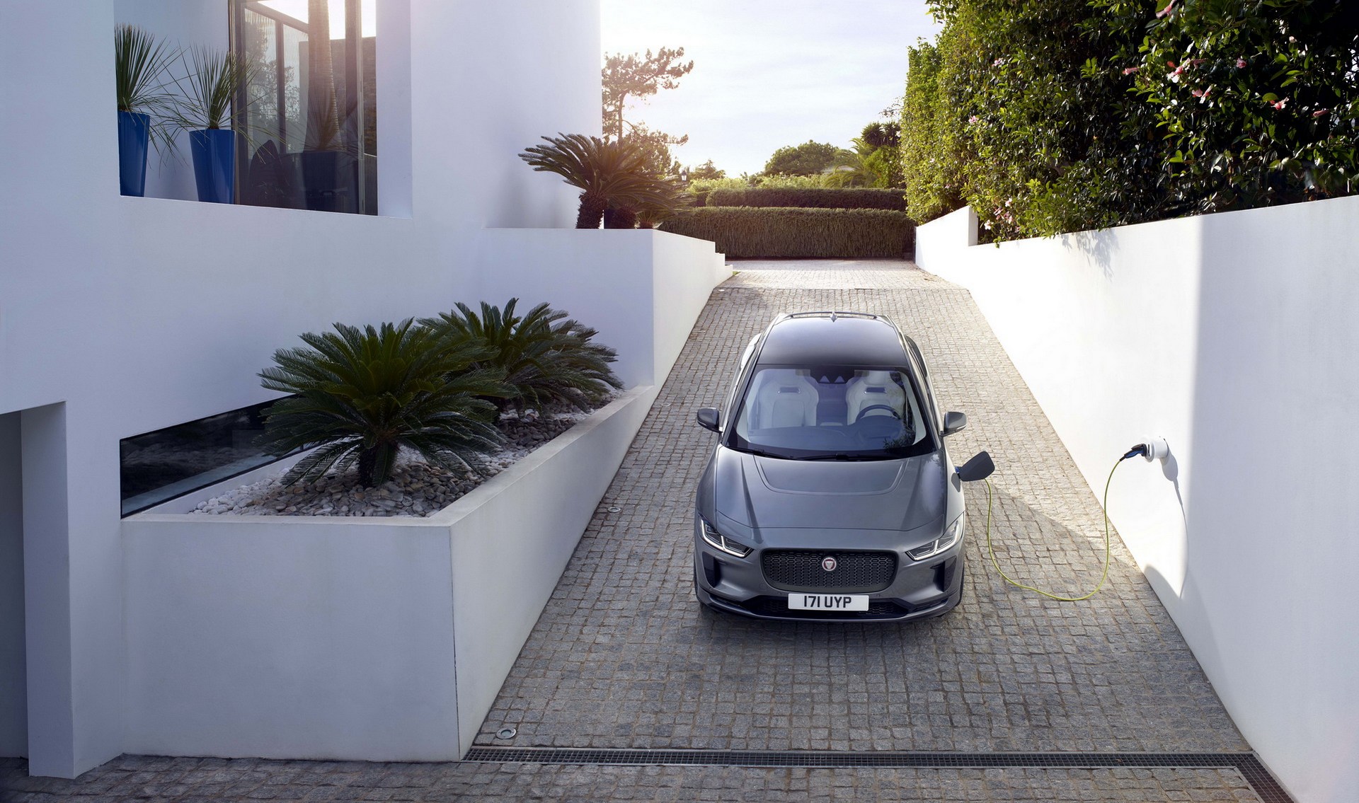 Jaguar-I-Pace-11 2019 Jaguar I-Pace Configuator Reveals A Host Of High-Tech Options