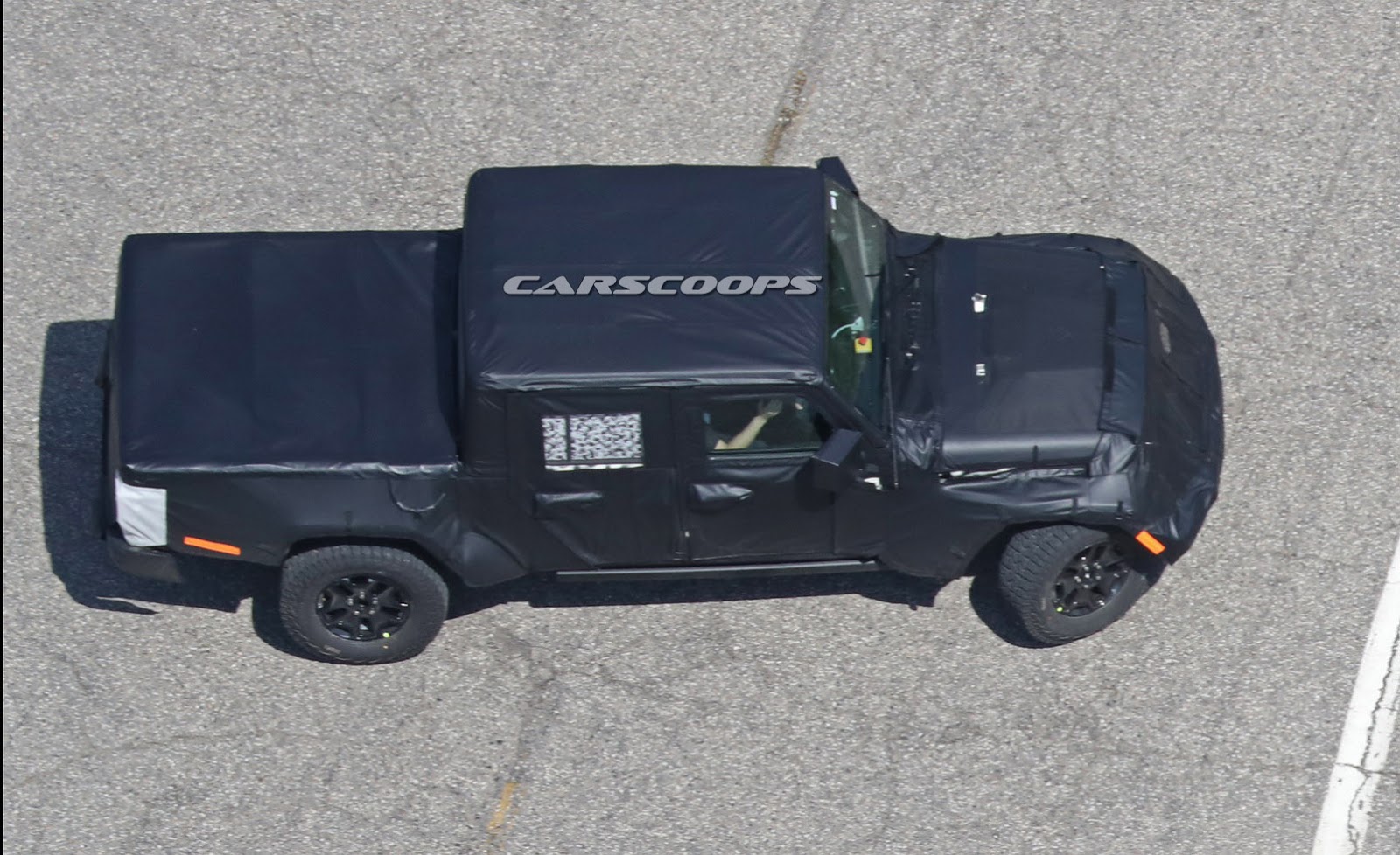 Jeep-Pickup-Truck-10 Jeep Scrambler Pickup Should Arrive At Dealerships By April 2019