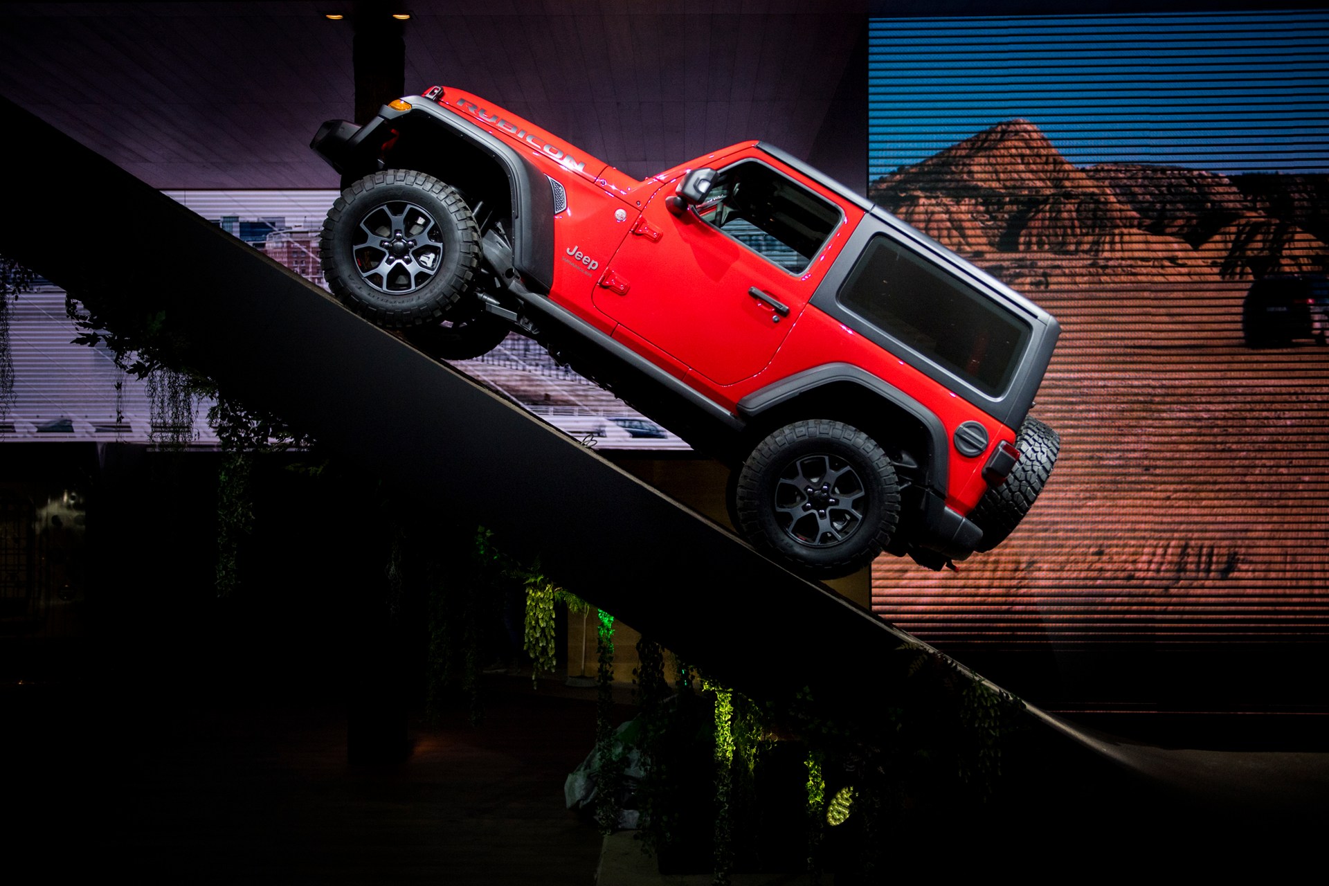 Jeep-Wrangler-Euro-Spec-3 This Is Europe’s All-new 2018 Jeep Wrangler
