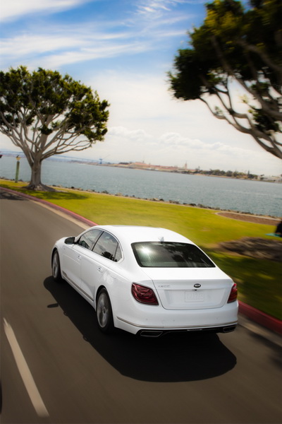 2019 K900 US-Spec 2019 Kia K900 Is Here With A 365HP Turbo V6 And AWD