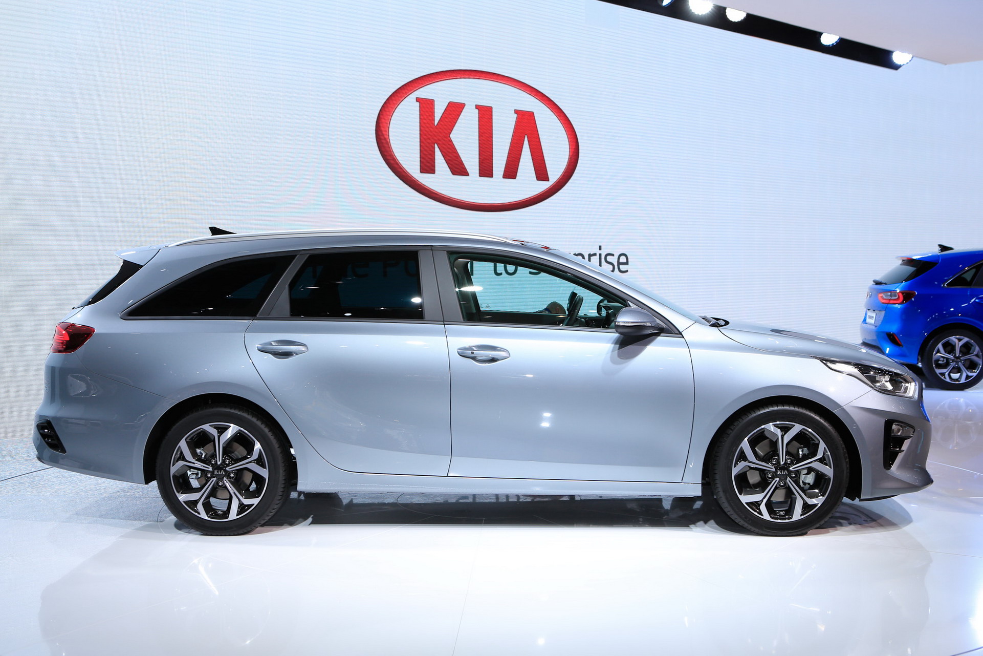 New Kia Ceed Sportswagon Uncovered In Geneva With Some Very BMW-ish  Taillights