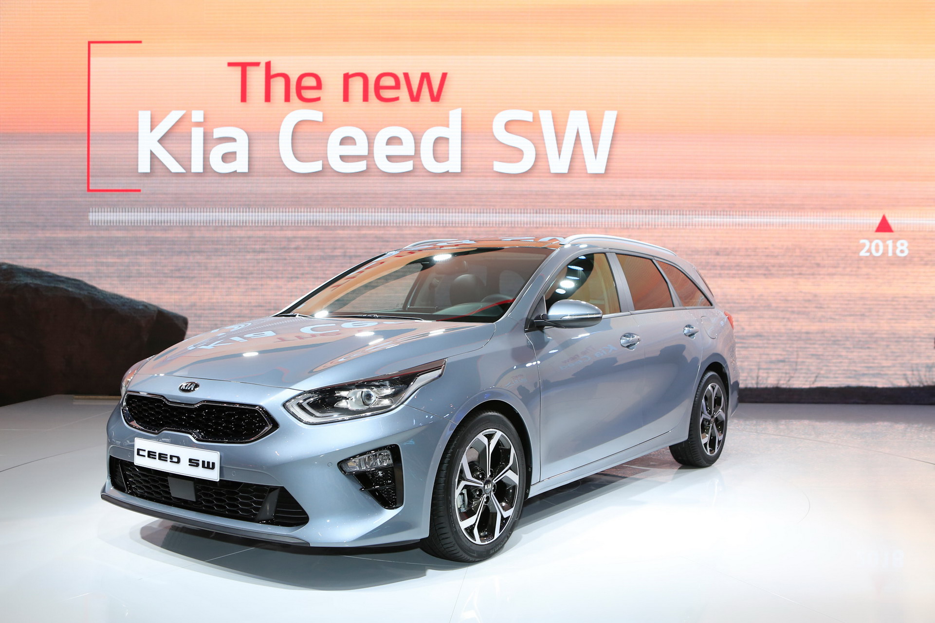 Kia-Ceed-SportsWagon-3 New Kia Ceed Sportswagon Uncovered In Geneva With Some Very BMW-ish Taillights