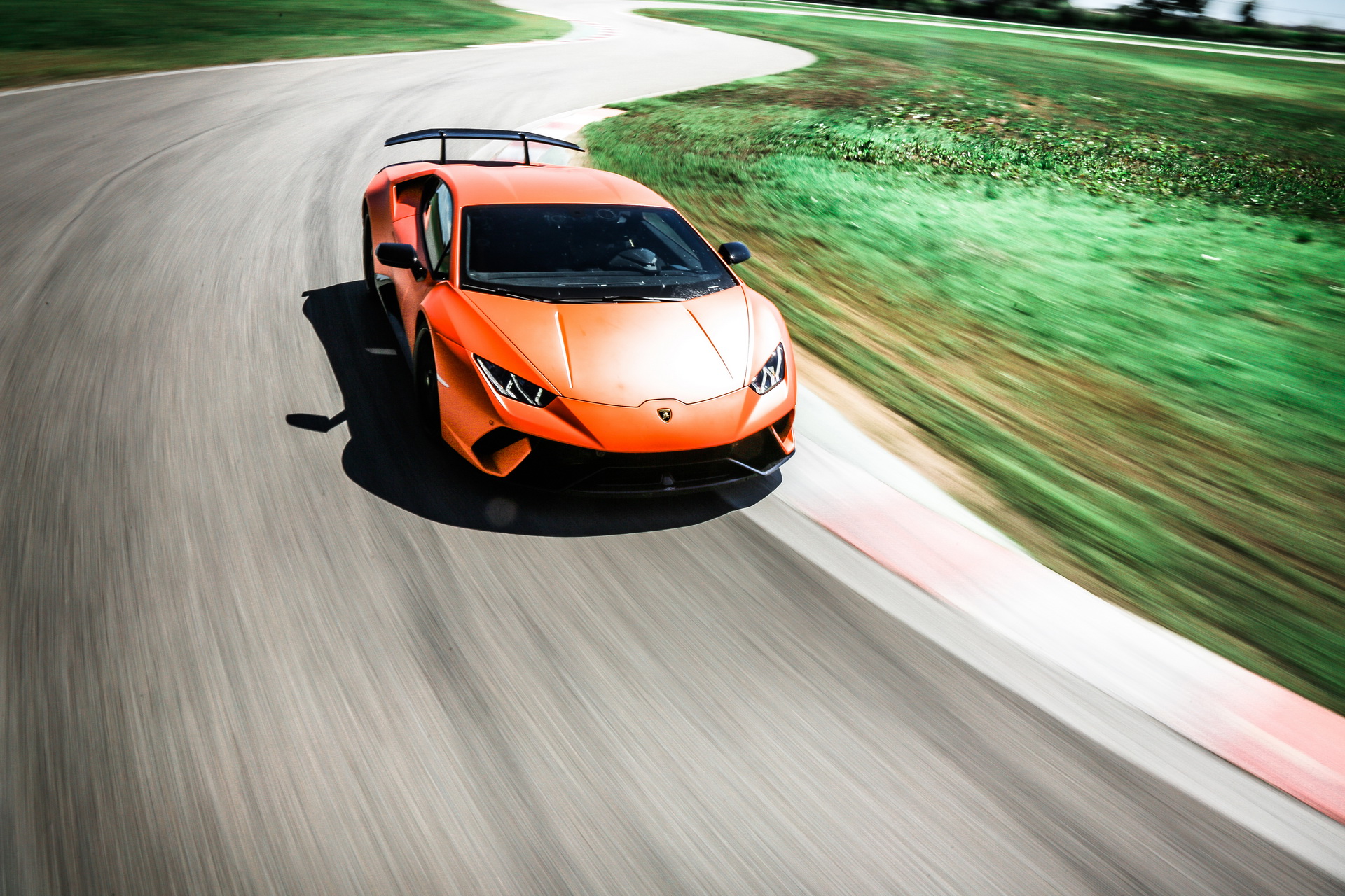 Lambo-Huracan-Performante-04 Topless Lamborghini Huracan Performante Spyder Heading To Geneva