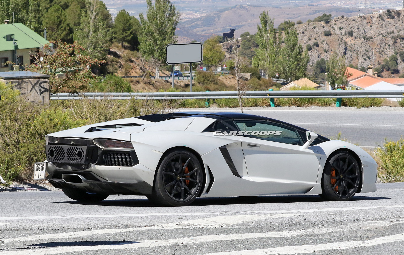 Lamborghini Aventador Performante Mule 12 Lamborghini Aventador SVJ Will Boast More Than 800 PS – And We Might Just Be Looking At It