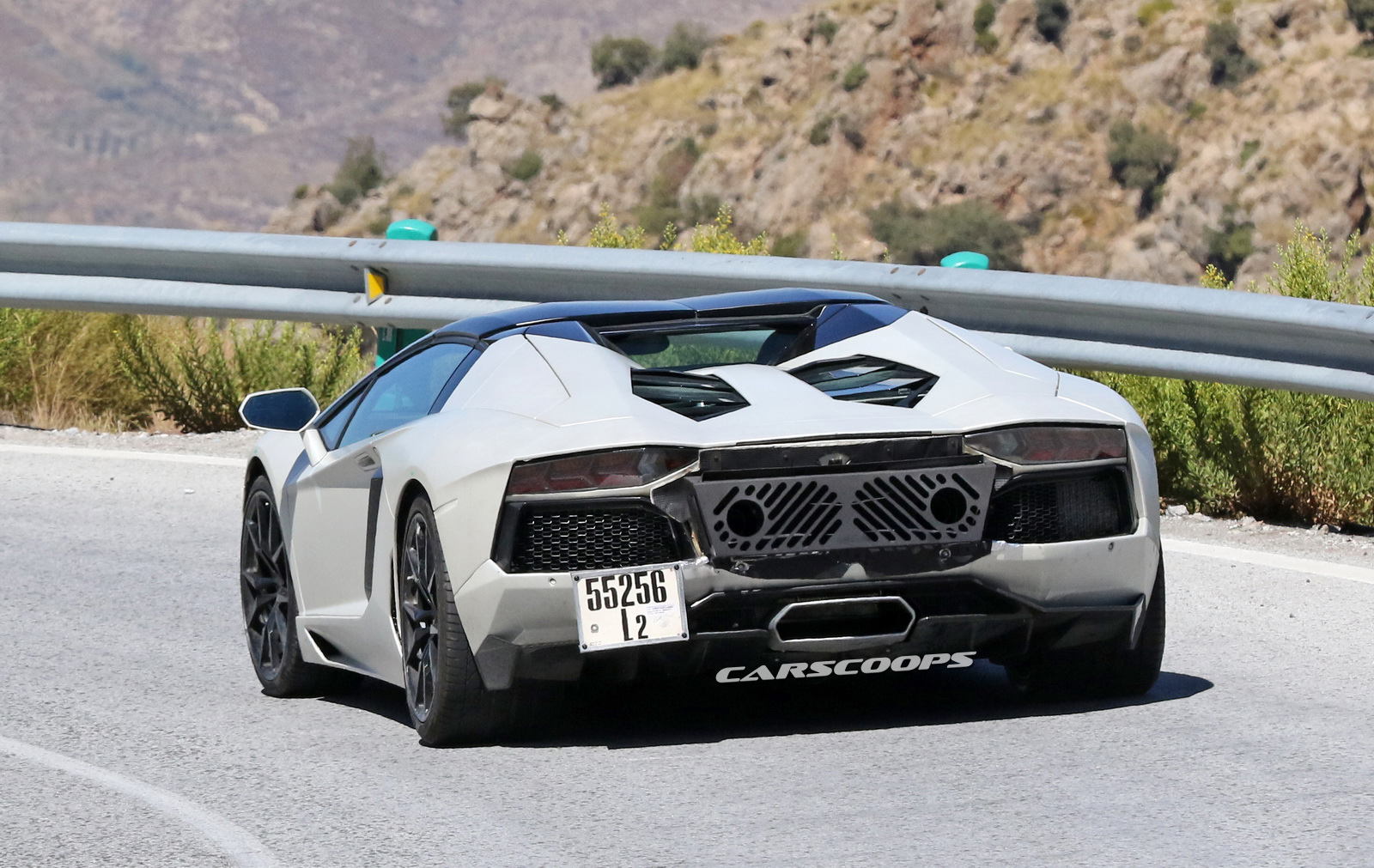 Lamborghini Aventador Performante Mule 16 Lamborghini Aventador SVJ Will Boast More Than 800 PS – And We Might Just Be Looking At It