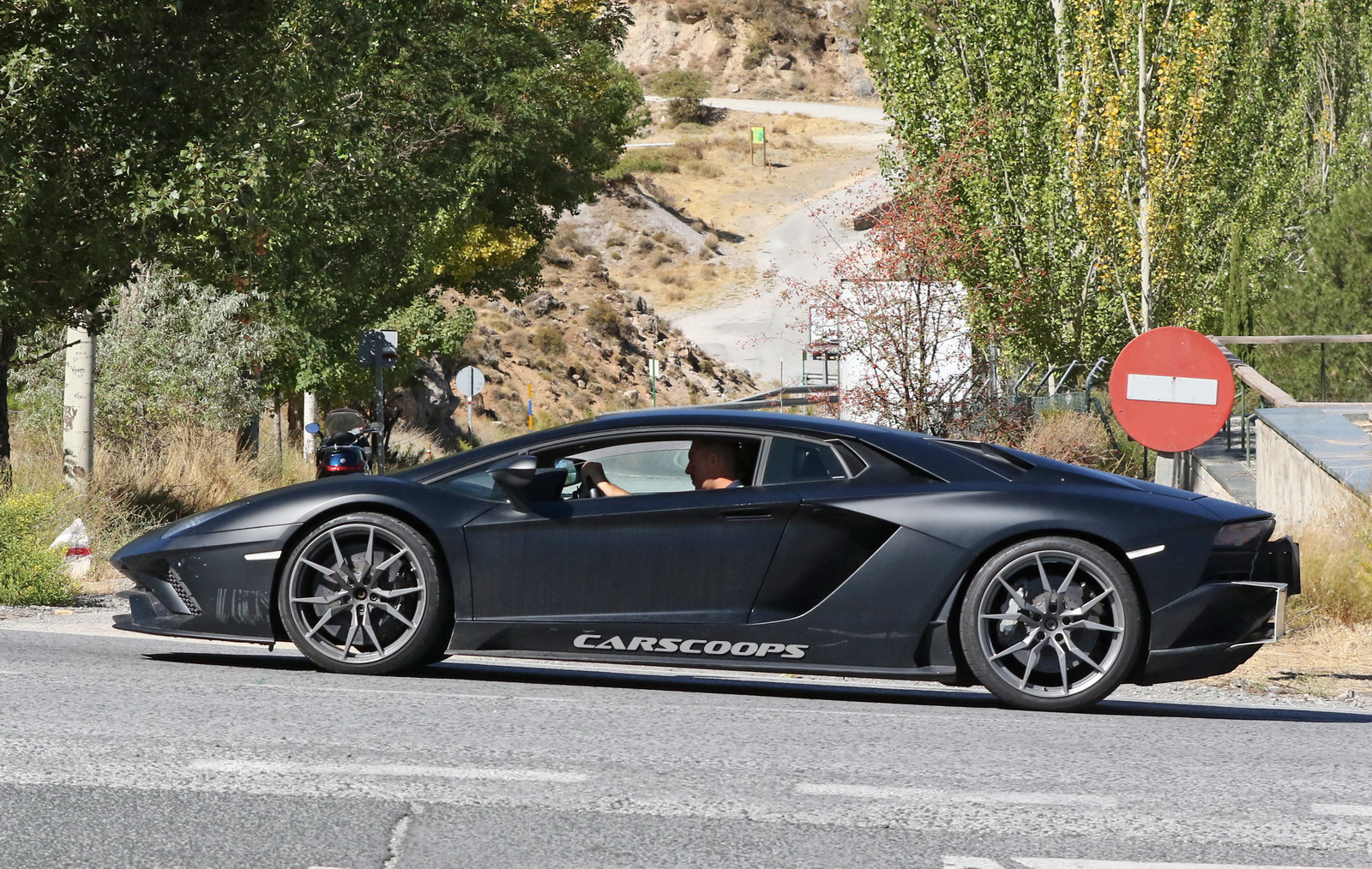 Lamborghini Aventador Performante Mule 4 Lamborghini Aventador SVJ Will Boast More Than 800 PS – And We Might Just Be Looking At It