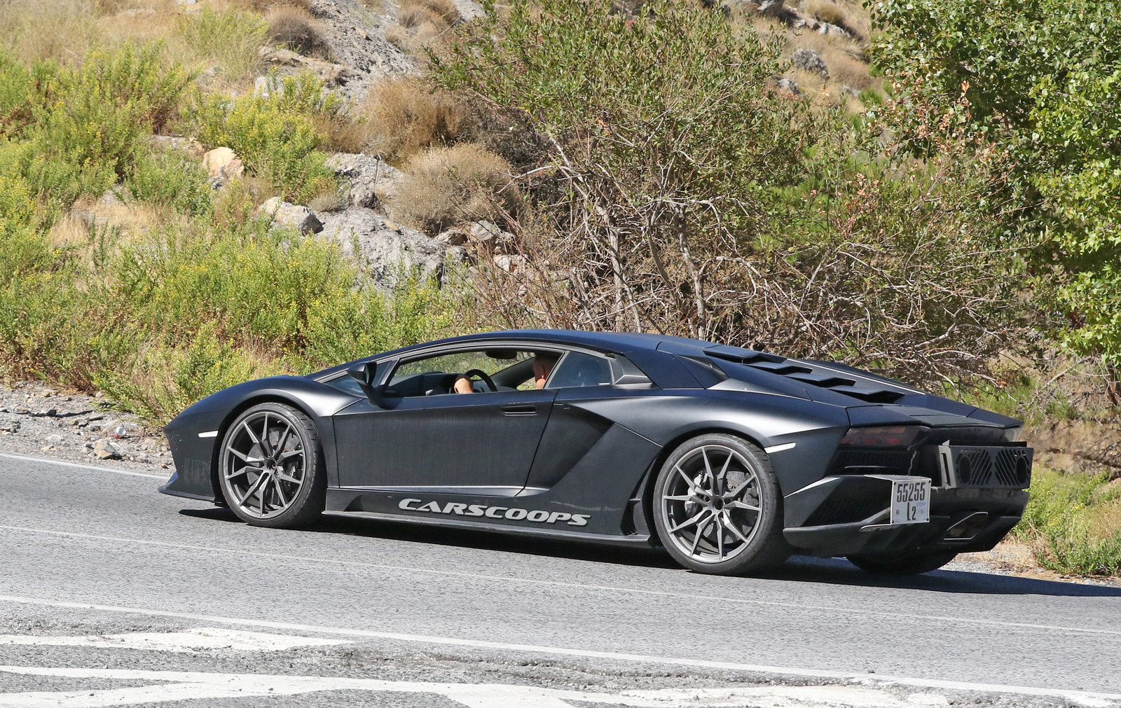 Lamborghini Aventador Performante Mule 5 Lamborghini Aventador SVJ Will Boast More Than 800 PS – And We Might Just Be Looking At It