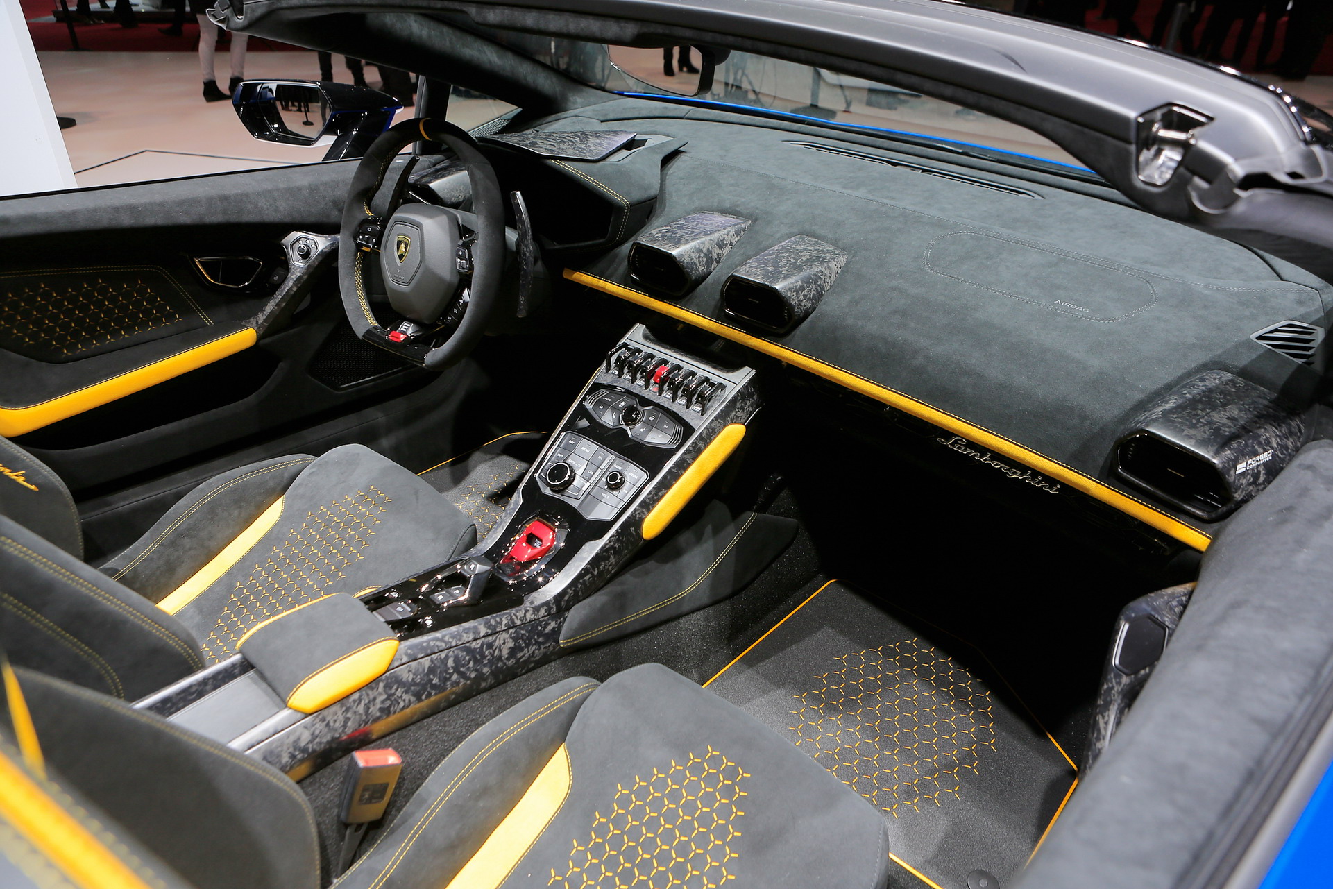 Lamborghini-Huracan-Spyder-Performante-10 Lamborghini Huracan Performante Spyder Goes Topless In Geneva