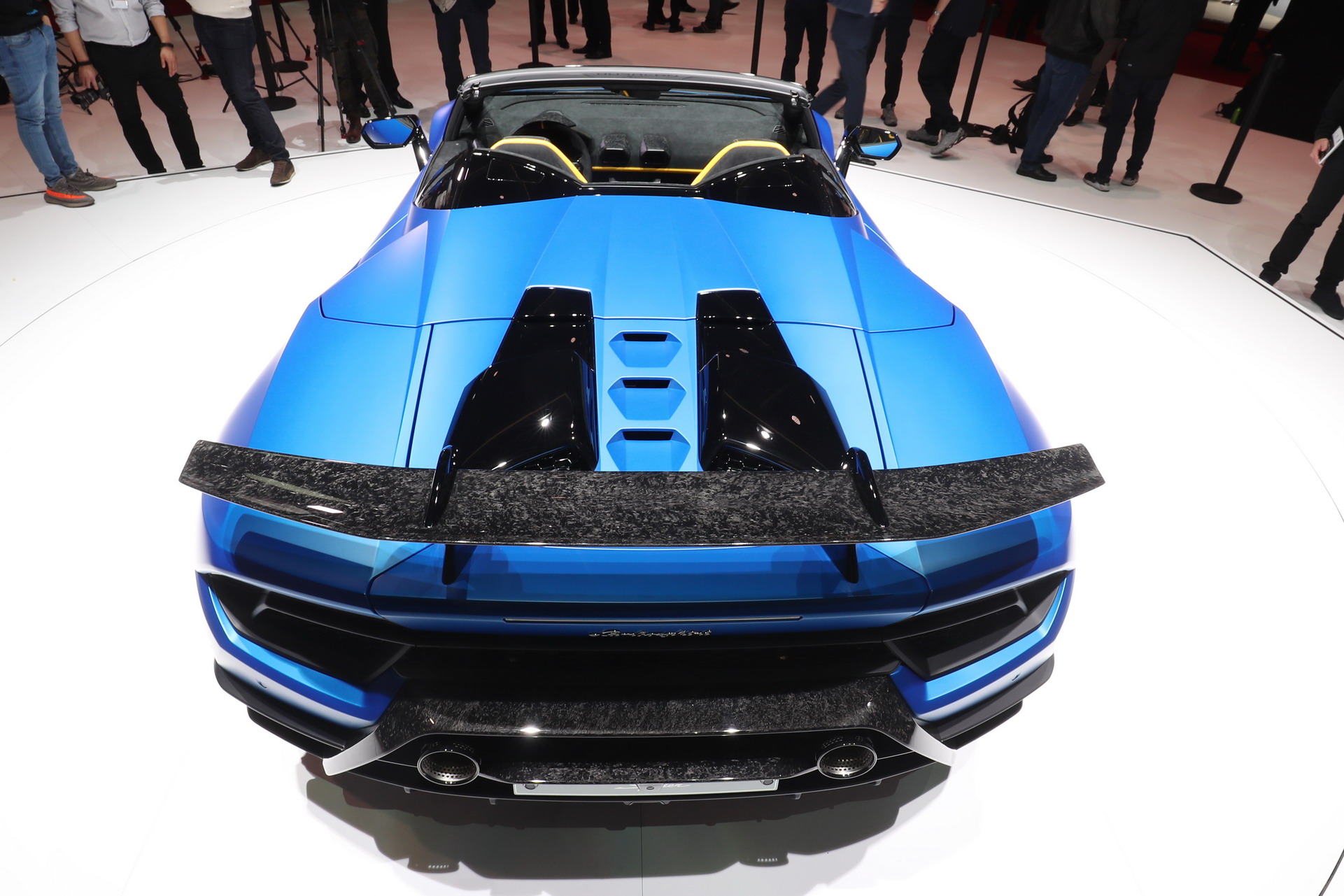 Lamborghini-Huracan-Spyder-Performante-16 Lamborghini Huracan Performante Spyder Goes Topless In Geneva