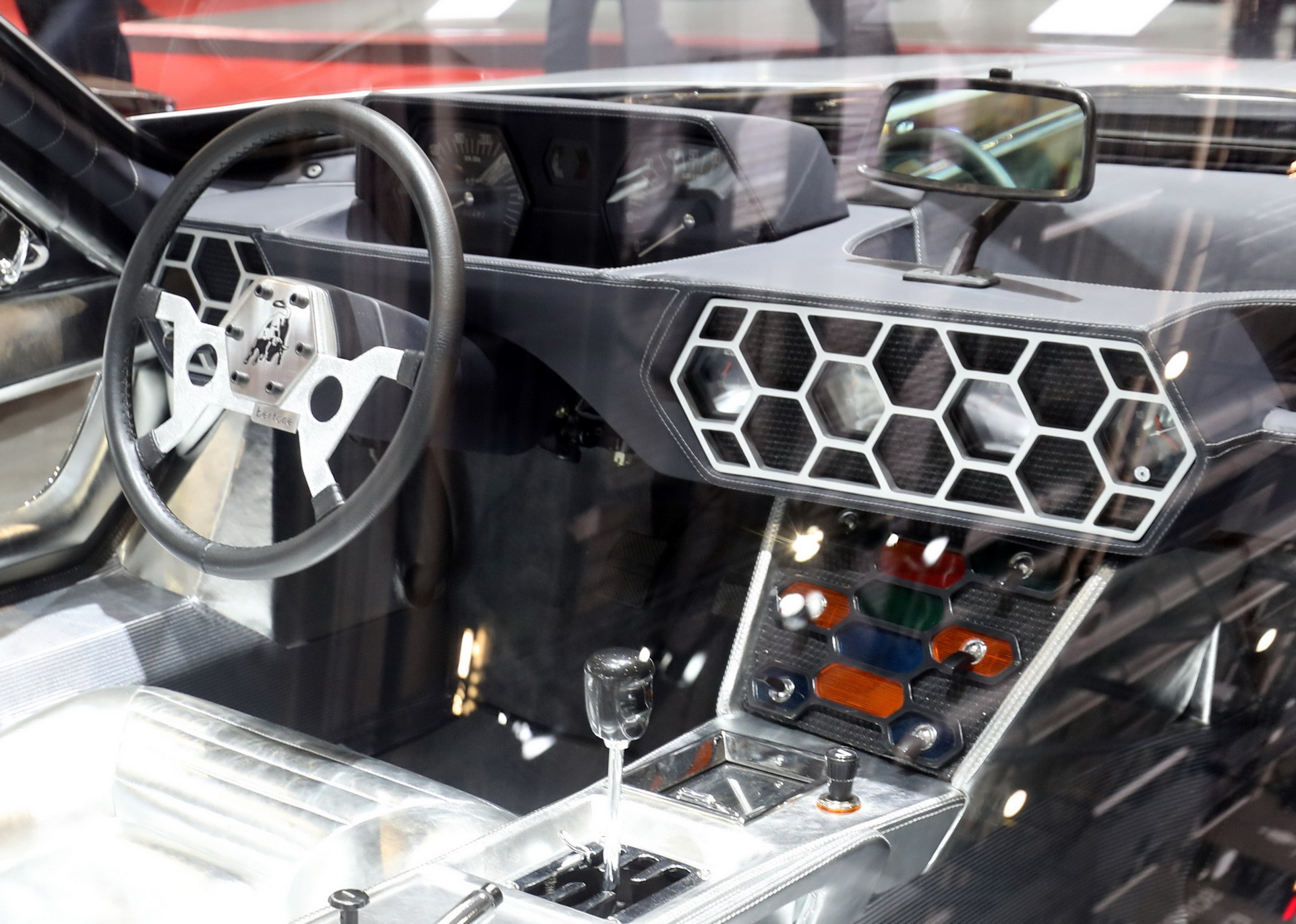 Lamborghini-Marzal-10 Lamborghini Marzal Concept Is 1960s’ Take On The Future