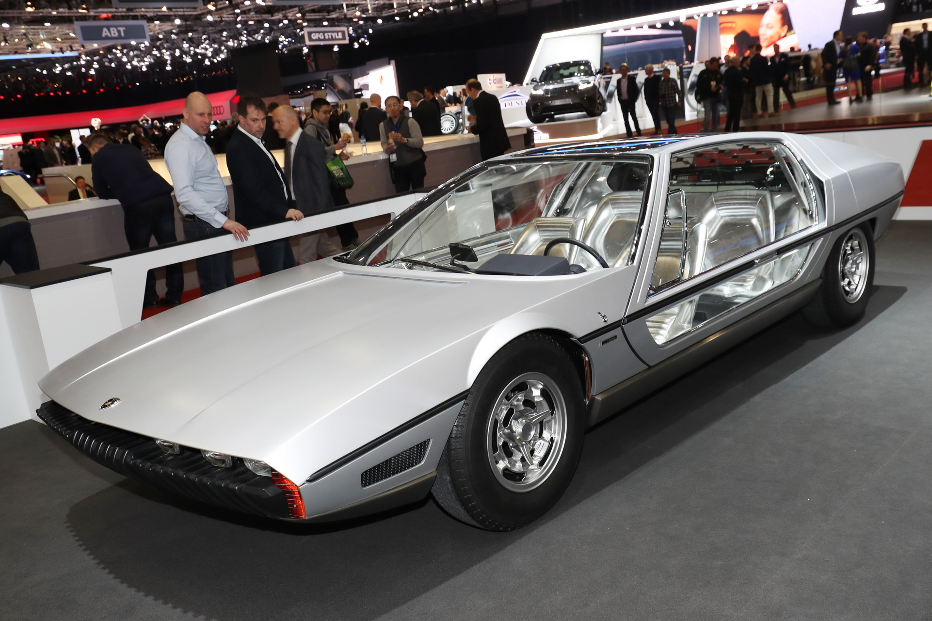 Lamborghini-Marzal-3 Lamborghini Marzal Concept Is 1960s’ Take On The Future