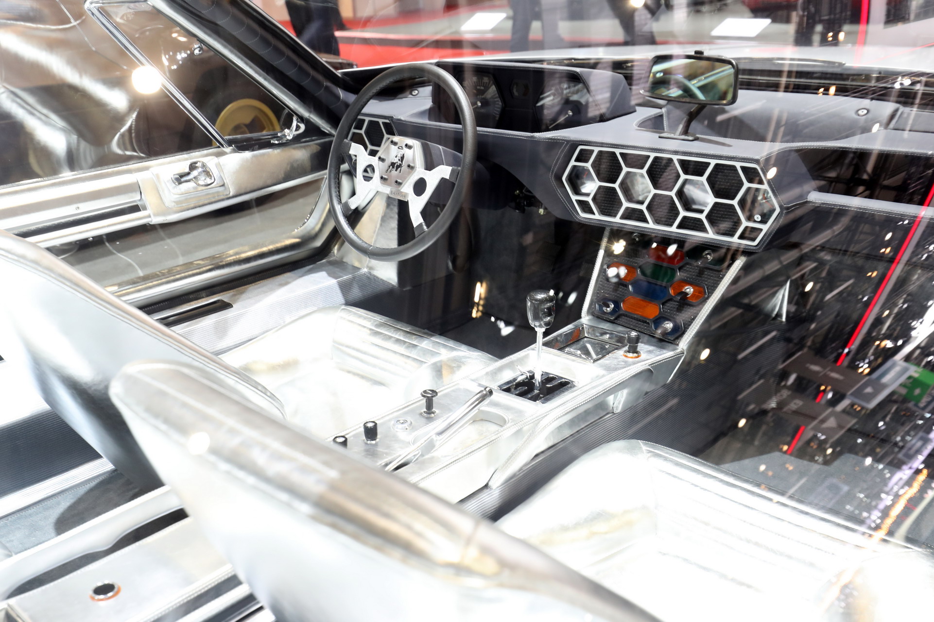 Lamborghini-Marzal-6 Lamborghini Marzal Concept Is 1960s’ Take On The Future