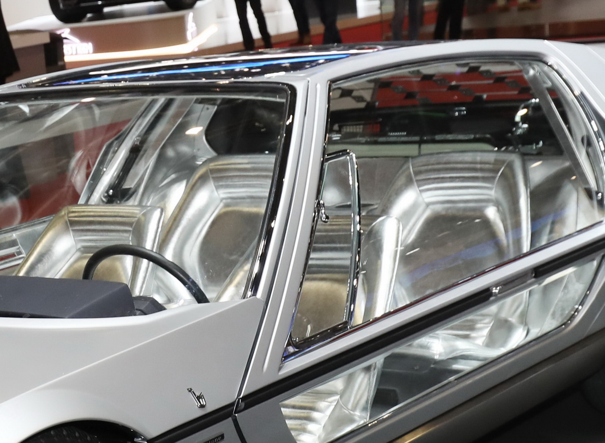 Lamborghini-Marzal-8 Lamborghini Marzal Concept Is 1960s’ Take On The Future