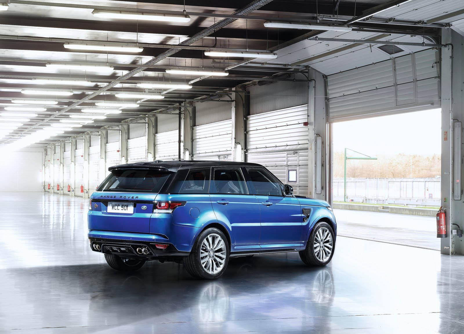 Land_Rover-Range_Rover_Sport_SVR-2015-1600-5b Land Rover Could Be Preparing A Stripped-Out Range Rover Sport SVR