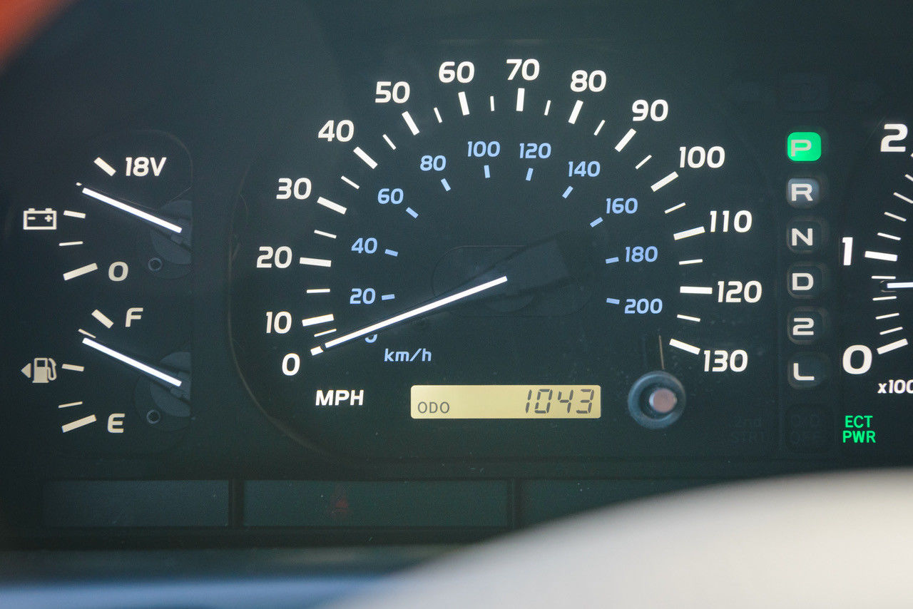 Lexus-LX470-07 This ‘New’ Lexus LX 470 Was Stolen In 2001; Now It’s Being Sold For $140k With 1k Miles