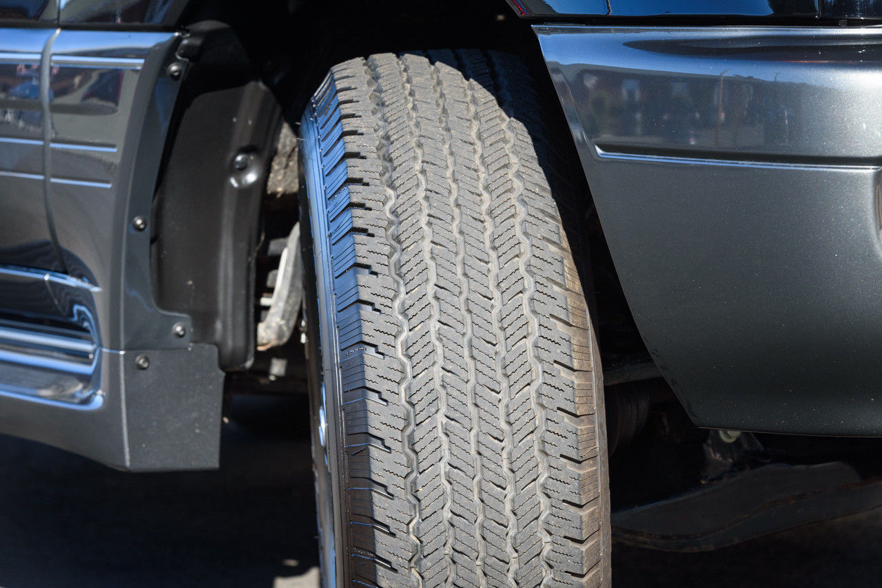 Lexus-LX470-09 This ‘New’ Lexus LX 470 Was Stolen In 2001; Now It’s Being Sold For $140k With 1k Miles