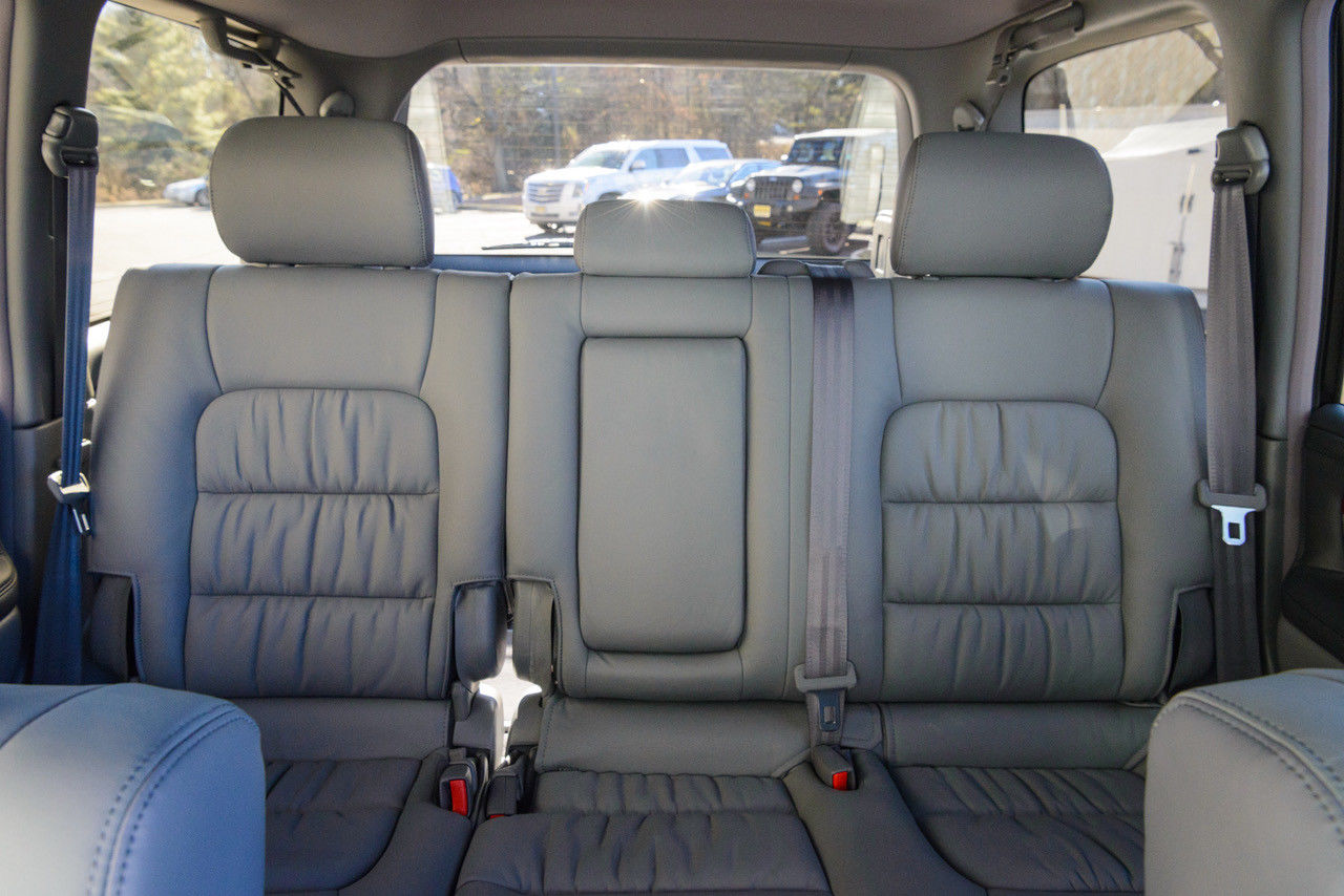 Lexus-LX470-14 This ‘New’ Lexus LX 470 Was Stolen In 2001; Now It’s Being Sold For $140k With 1k Miles