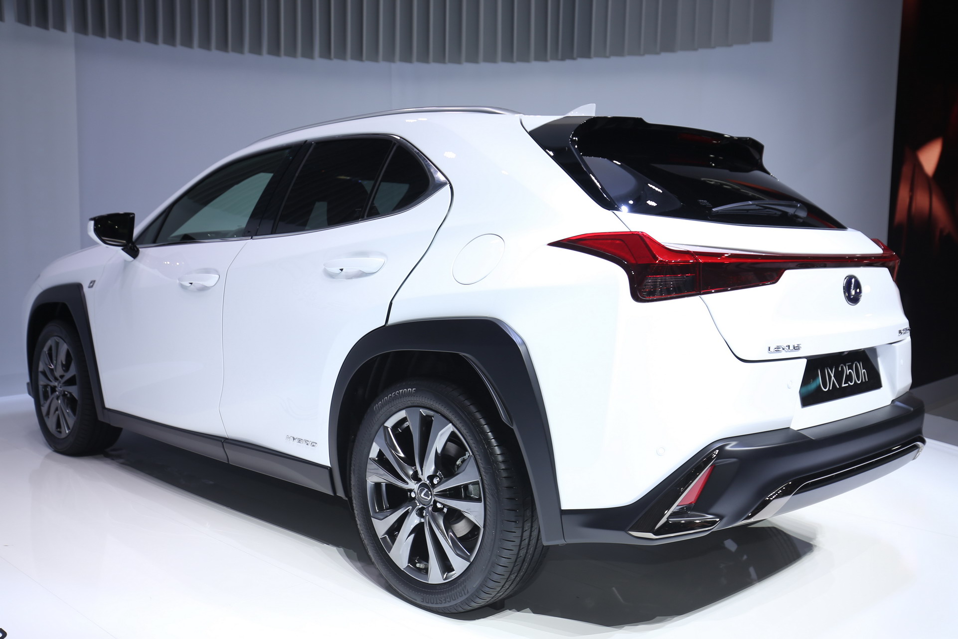 Lexus-UX-Genf-4 Lexus UX Joins The Increasingly Crowded Small Luxury SUV Niche