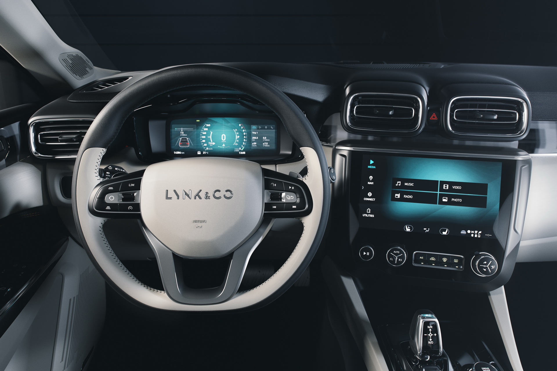 Lynk&Co_02_7 Lynk&Co’s Competition Is Uber, Not Other Car Companies Says Boss