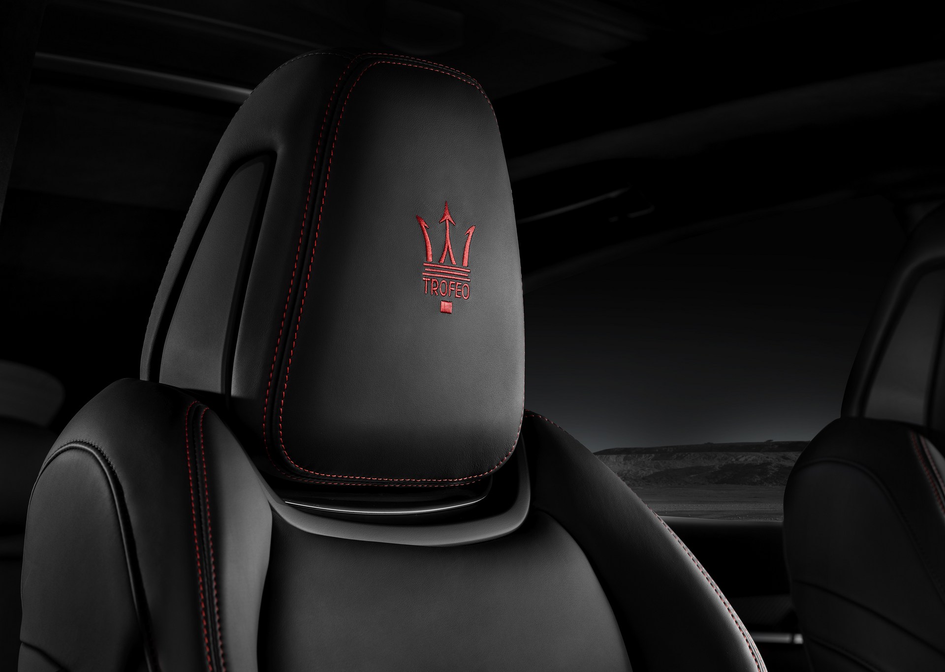 Maserati-Levante-Trofeo-8 Maserati Levante Trofeo Packs A Ferrari-Made V8 With 590 HP