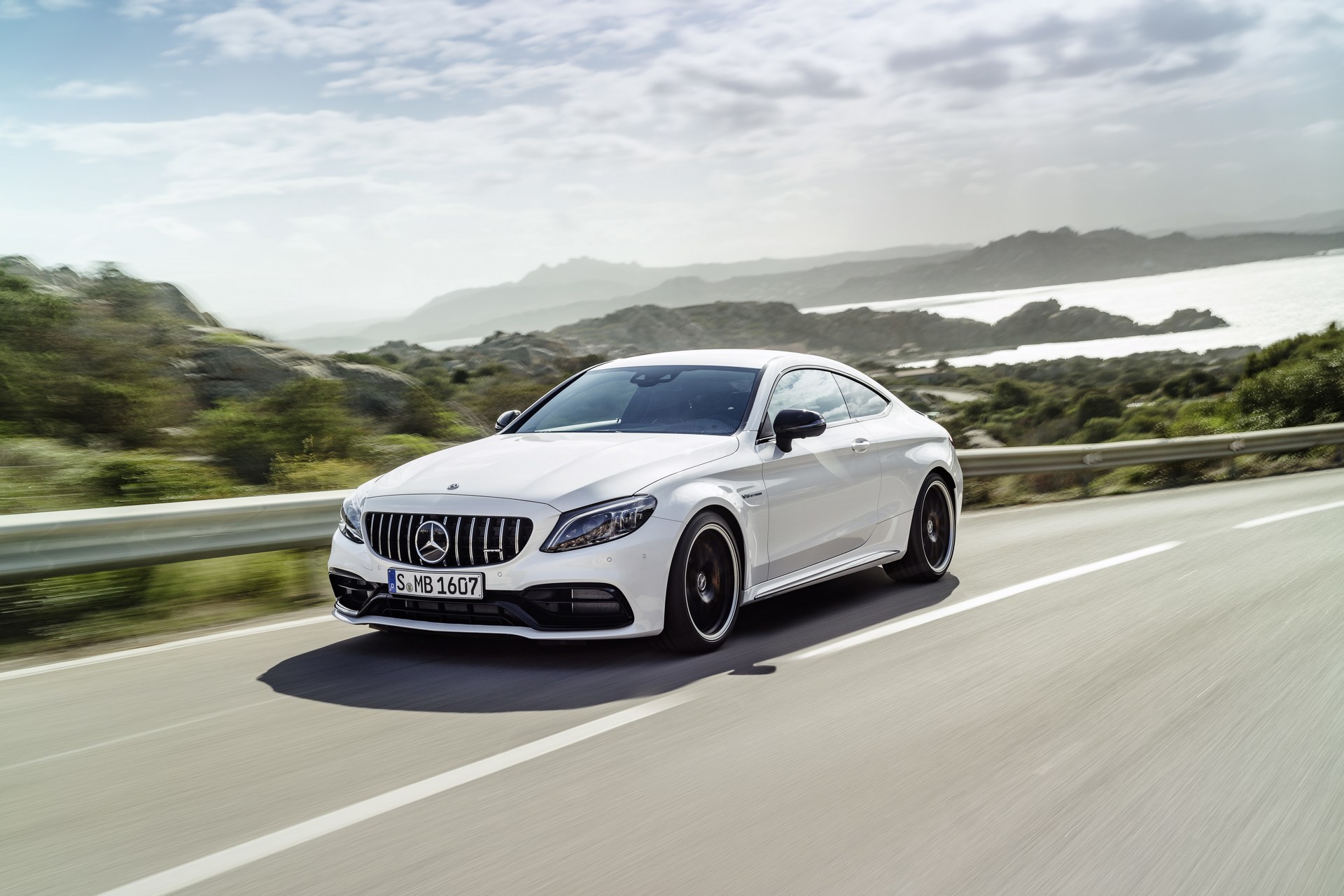 Mercedes-AMG-C63-Coupe-4 2019 Mercedes-AMG C63 Lineup Gets A Facelift And New Tech