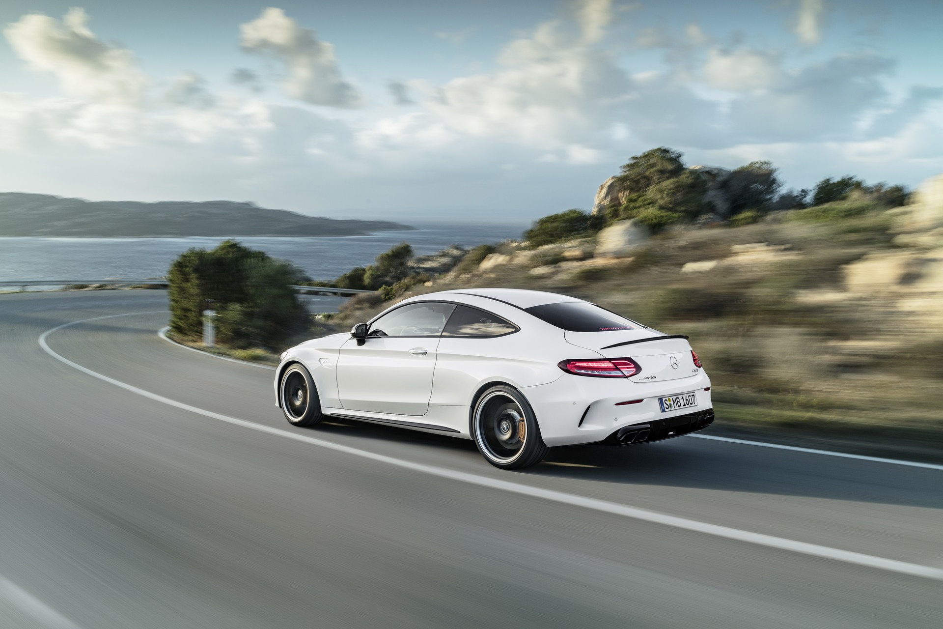 Mercedes-AMG-C63-Coupe-5 2019 Mercedes-AMG C63 Lineup Gets A Facelift And New Tech