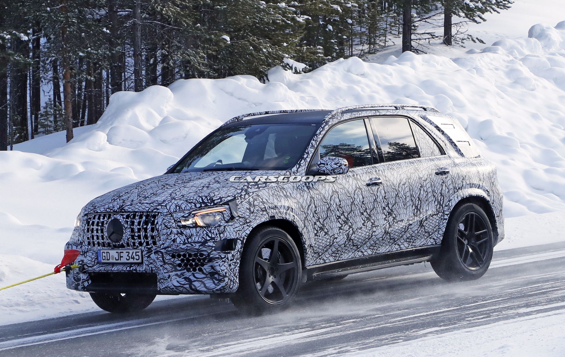 Mercedes-AMG-GLE-63-Spy-Shots-10 Next Mercedes-AMG GLE 63 Wants To Kidnap BMW Buyers