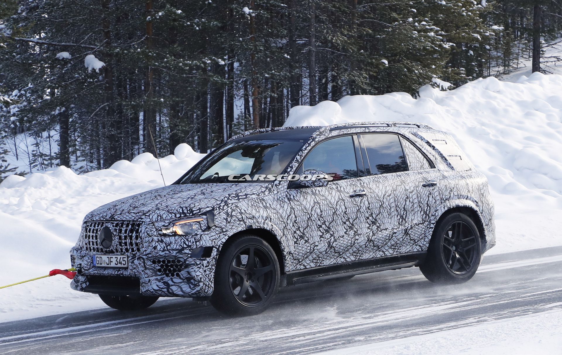 Mercedes-AMG-GLE-63-Spy-Shots-11 Next Mercedes-AMG GLE 63 Wants To Kidnap BMW Buyers