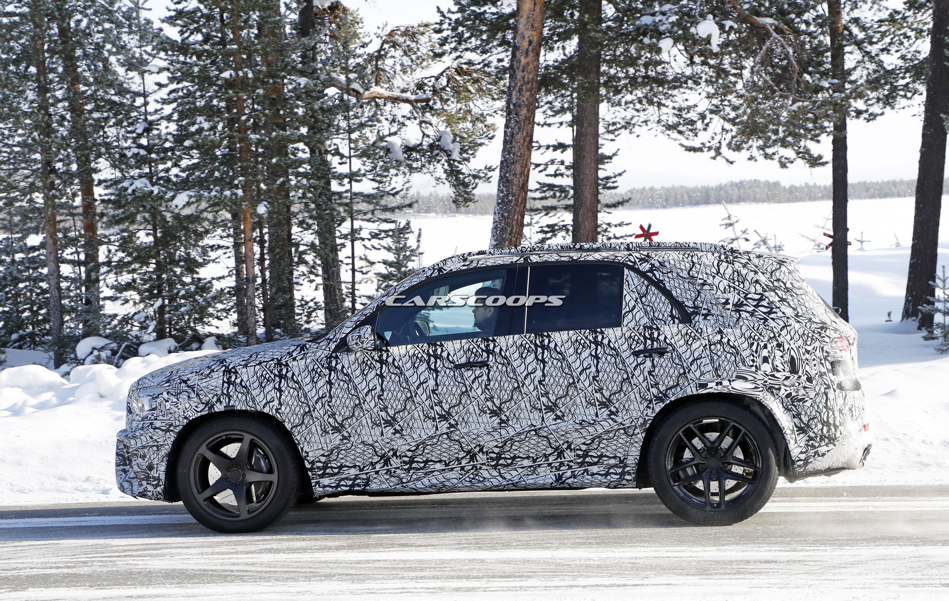 Mercedes-AMG-GLE-63-Spy-Shots-3 Next Mercedes-AMG GLE 63 Wants To Kidnap BMW Buyers