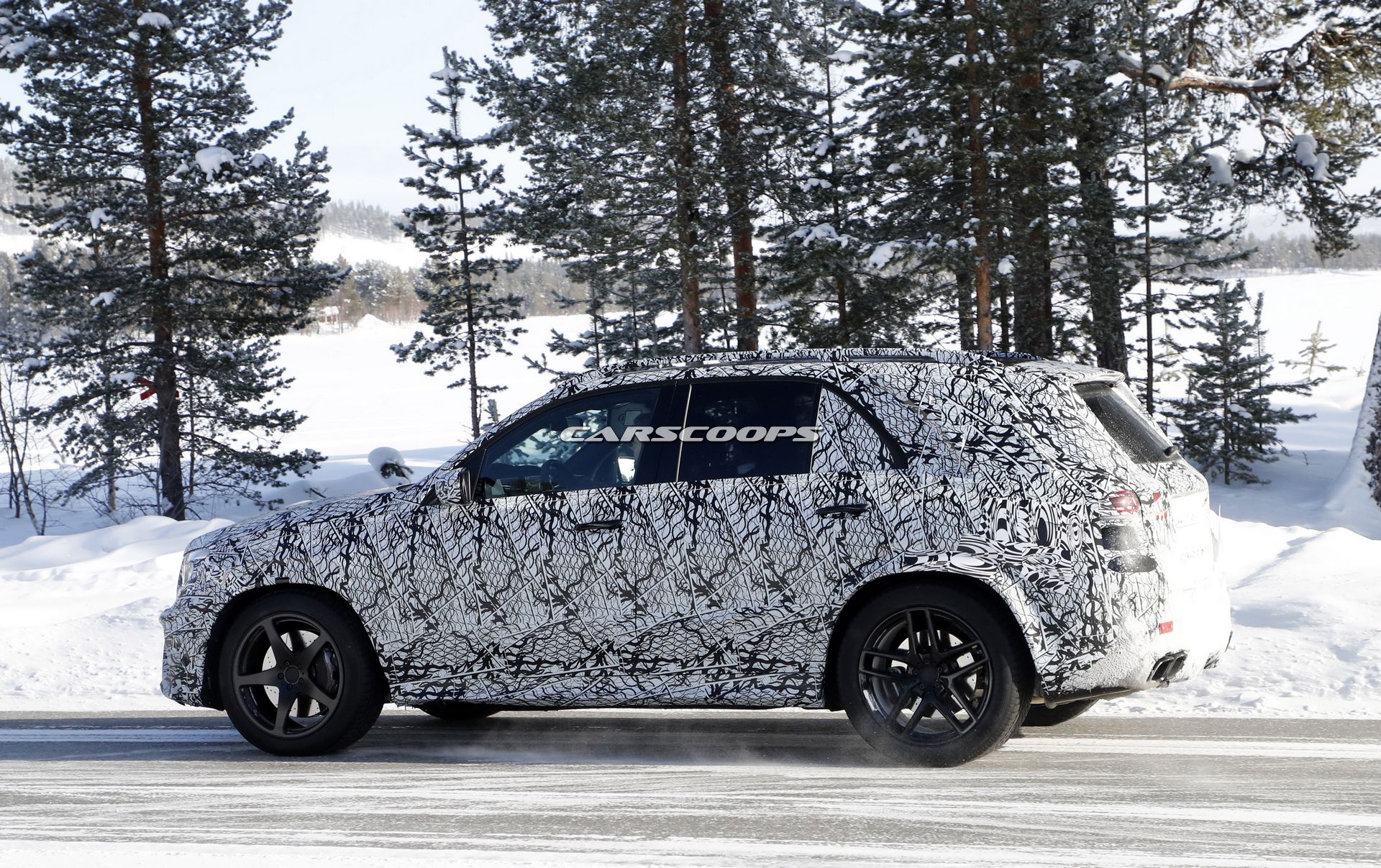 Mercedes-AMG-GLE-63-Spy-Shots-4 Next Mercedes-AMG GLE 63 Wants To Kidnap BMW Buyers