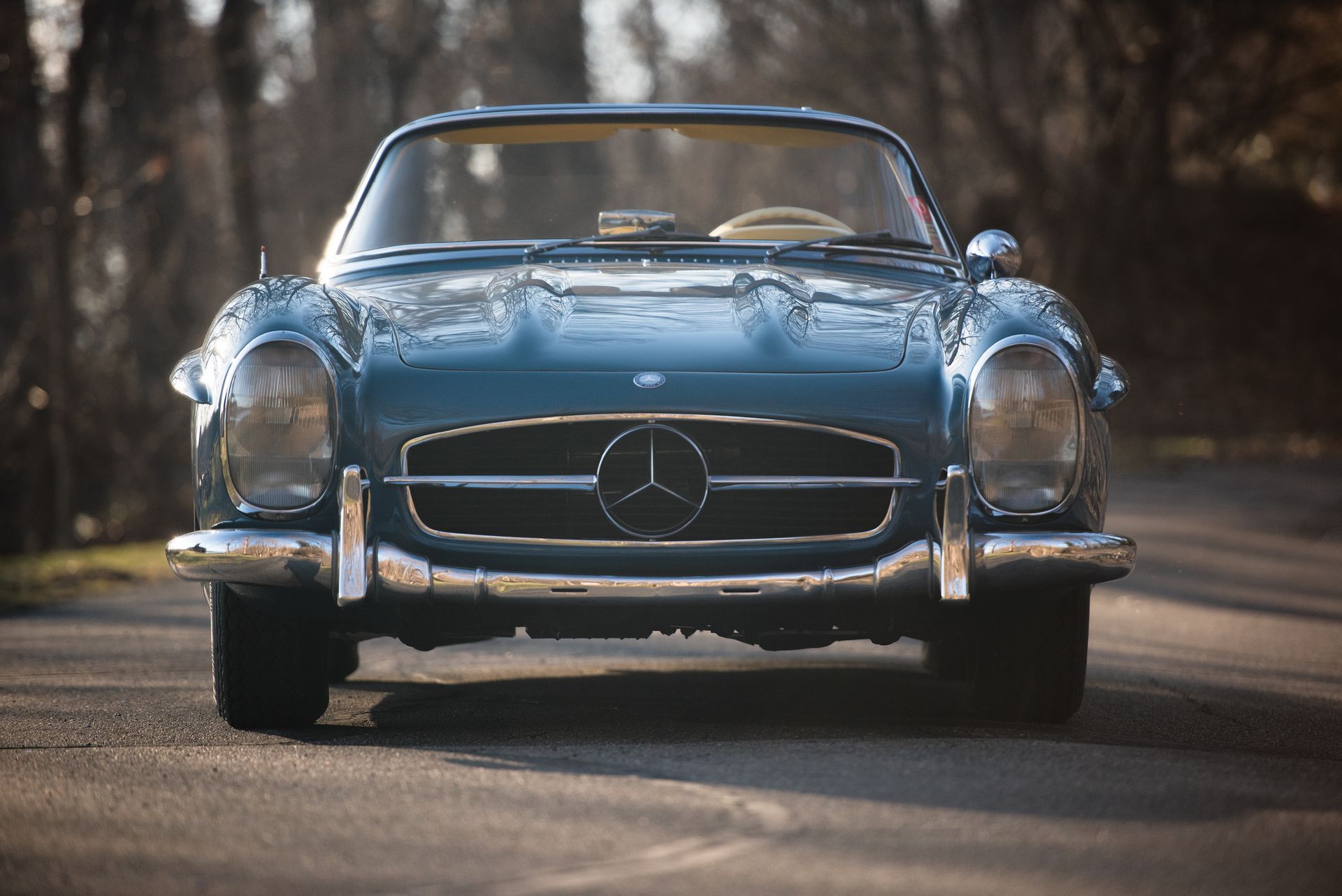 Mercedes-Benz-300-SL-Roadster-Auction-6 1962 Mercedes 300 SL Roadster Would Get Any Collector Excited