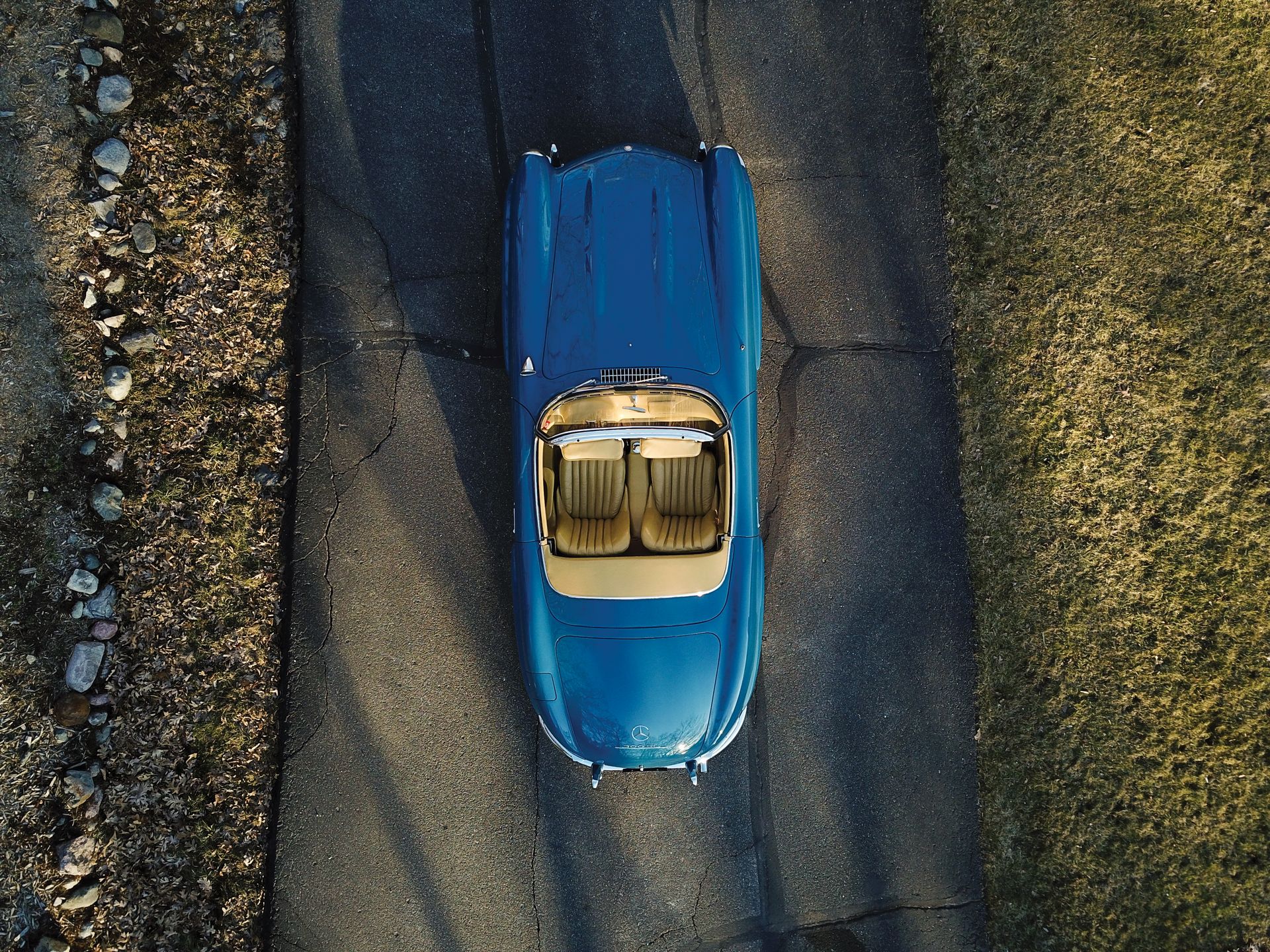 Mercedes-Benz-300-SL-Roadster-Auction-7 1962 Mercedes 300 SL Roadster Would Get Any Collector Excited