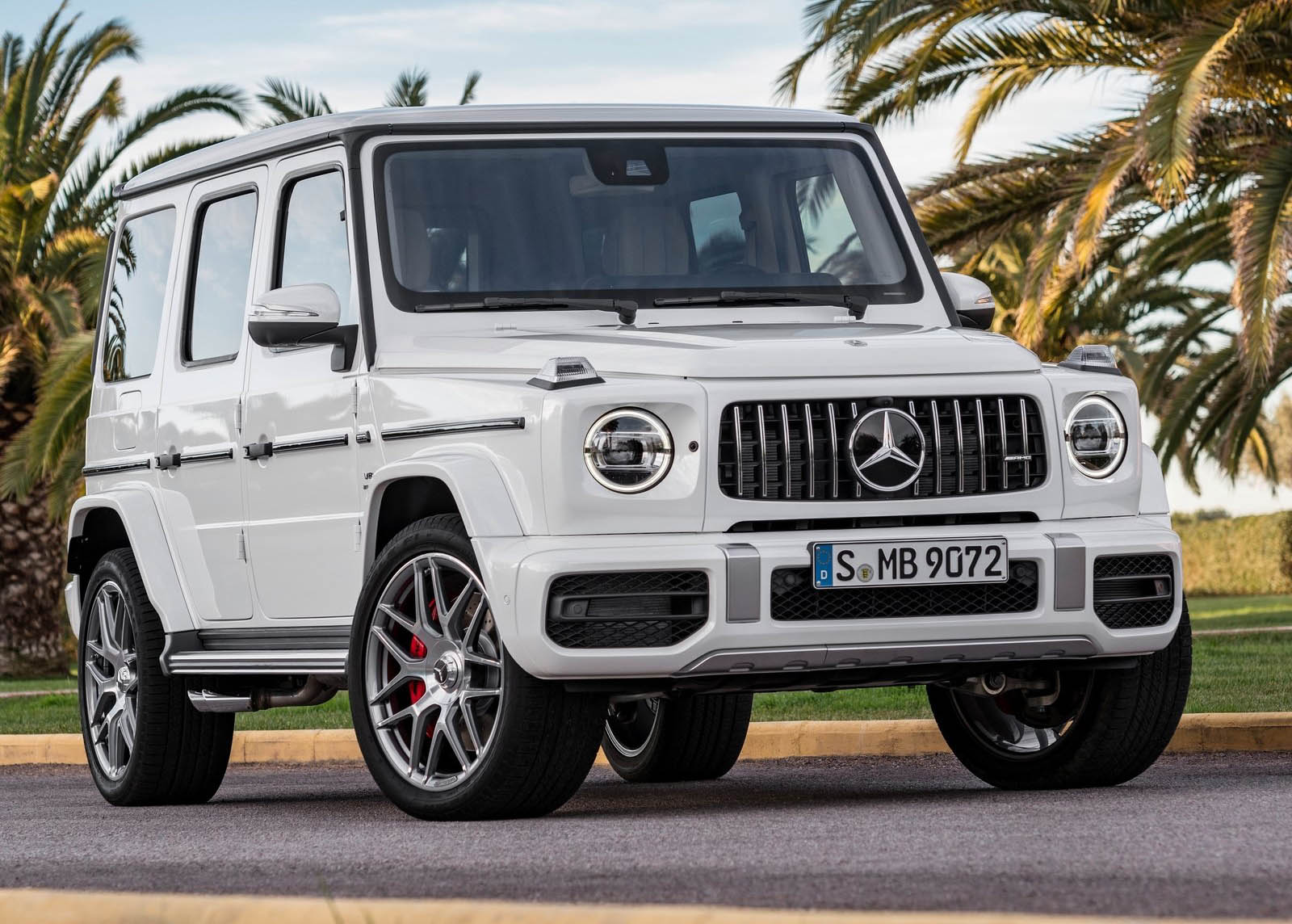 Mercedes-Benz-G63_AMG-2019-1600-07 2019 Mercedes-AMG G63 Combines Classic Looks And 577 HP For $147,500