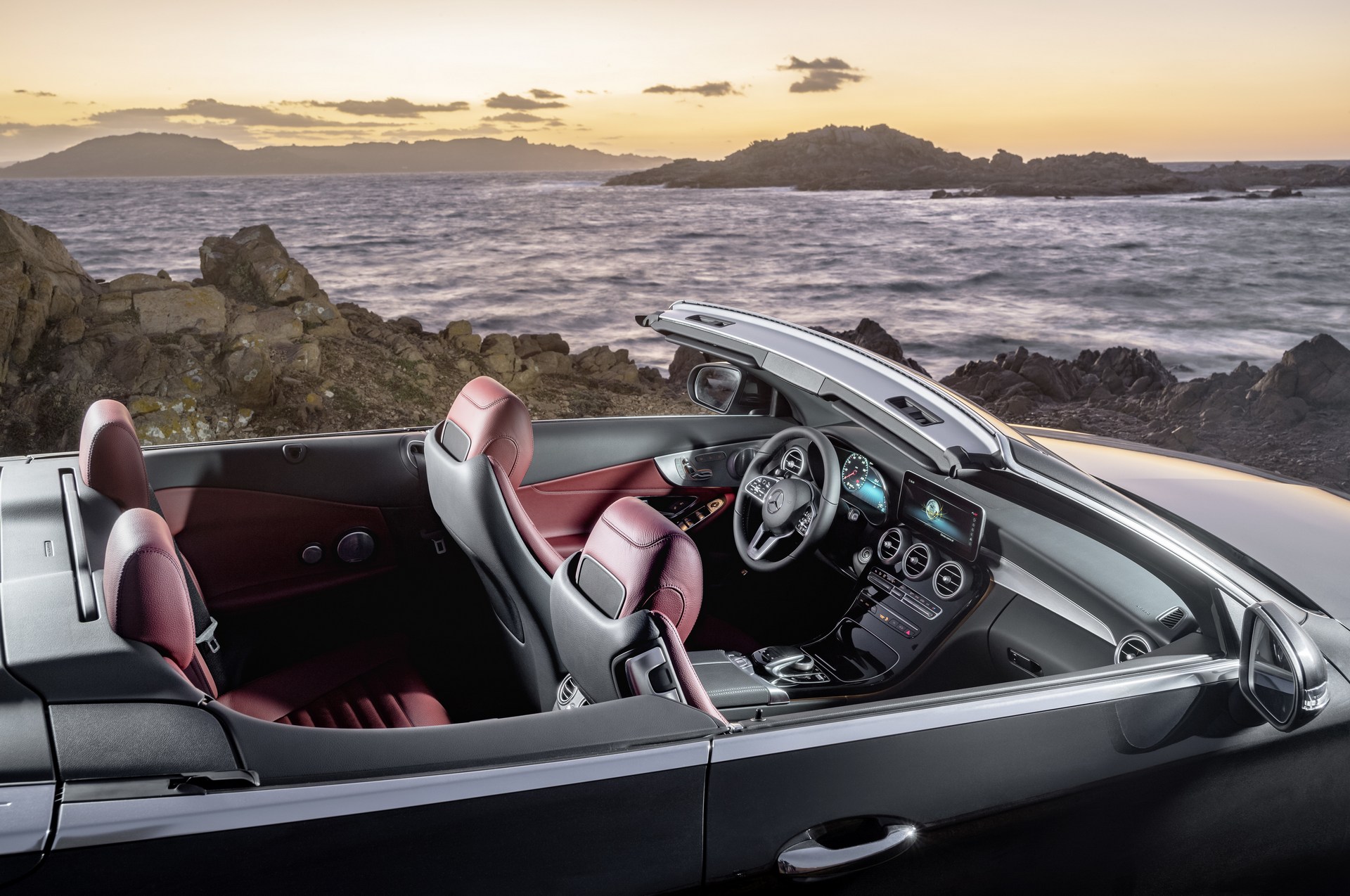 Mercedes-C-Class-Coupe-Cabrio-49 Facelifted Mercedes C-Class Coupe And Convertible Revealed With New Tech And More Power