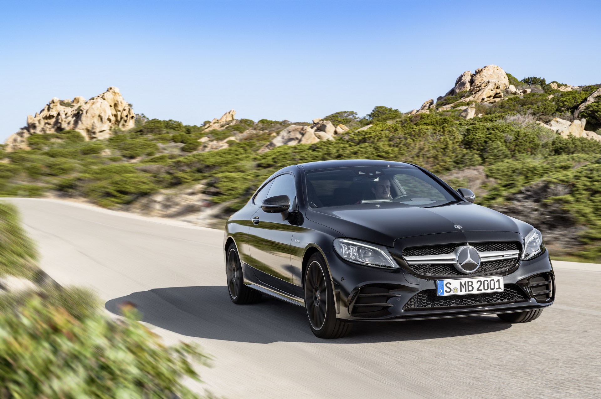 Mercedes-C-Class-Coupe-Cabrio-8 Facelifted Mercedes C-Class Coupe And Convertible Revealed With New Tech And More Power
