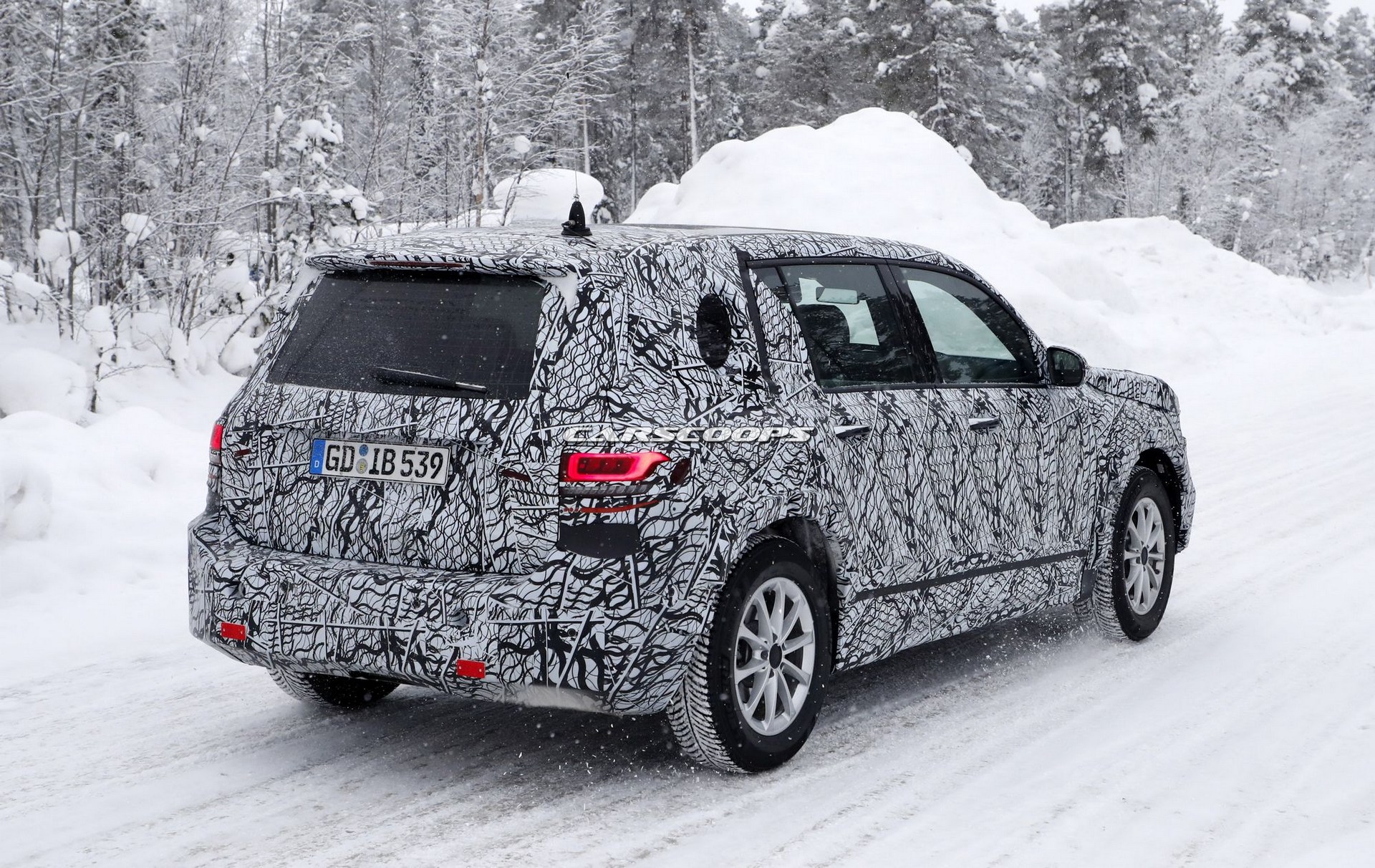 Mercedes-GLB-12 Mercedes Sales Boss Announces A Seven-Seat Compact Model