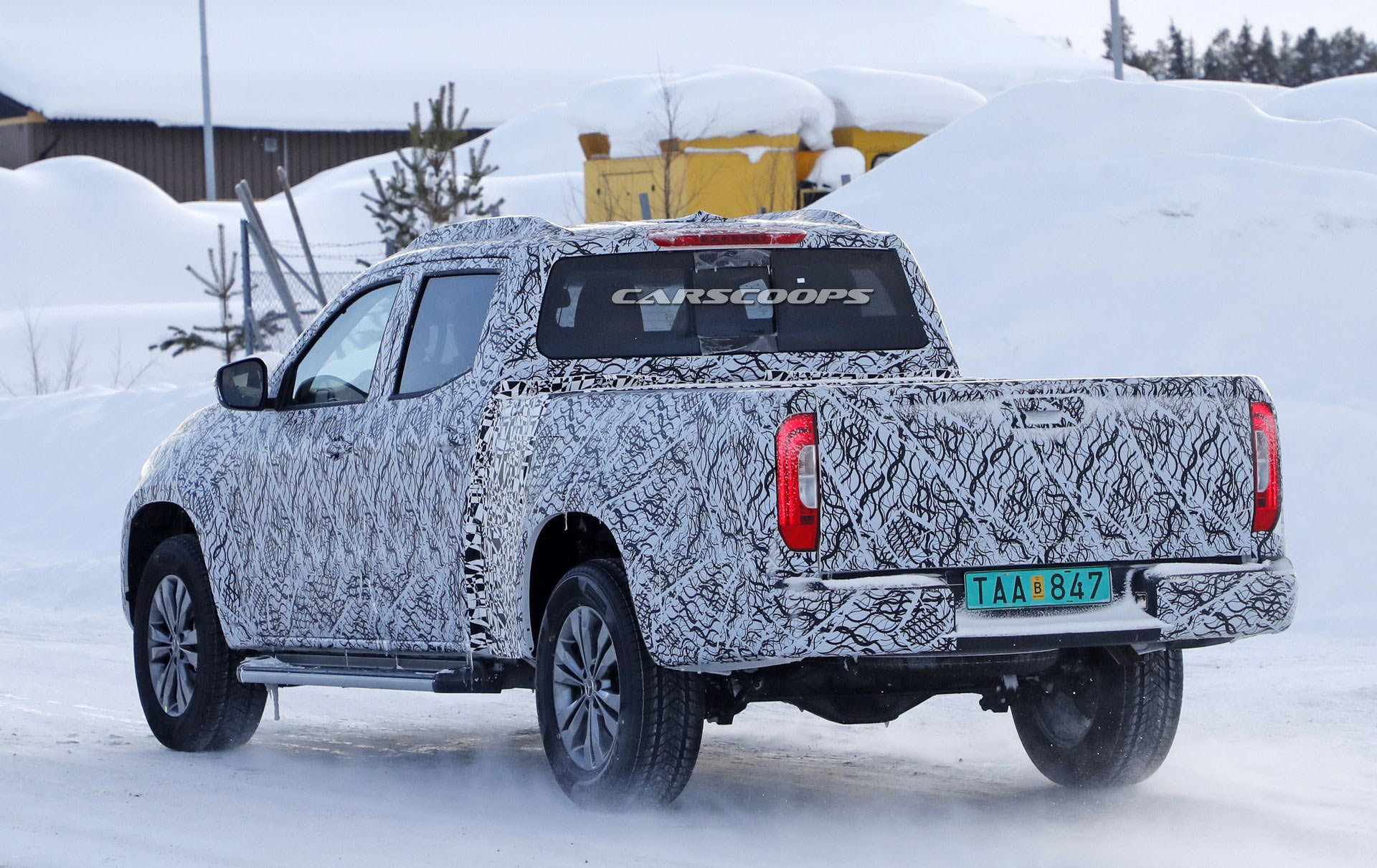 Mercedes-X-Class-11 Mercedes X-Class Spied With A Longer Rear Bed